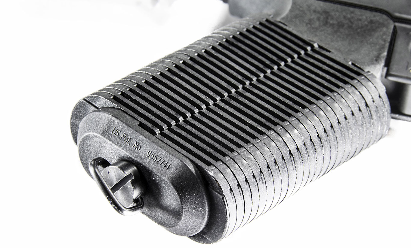 Before compressing the discs, the Unique-Grip looks massive. Note the oversized grip screw.