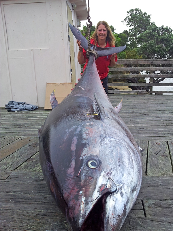 New Zealand Woman Could Shatter the World Record With Her 907-Pound Tuna