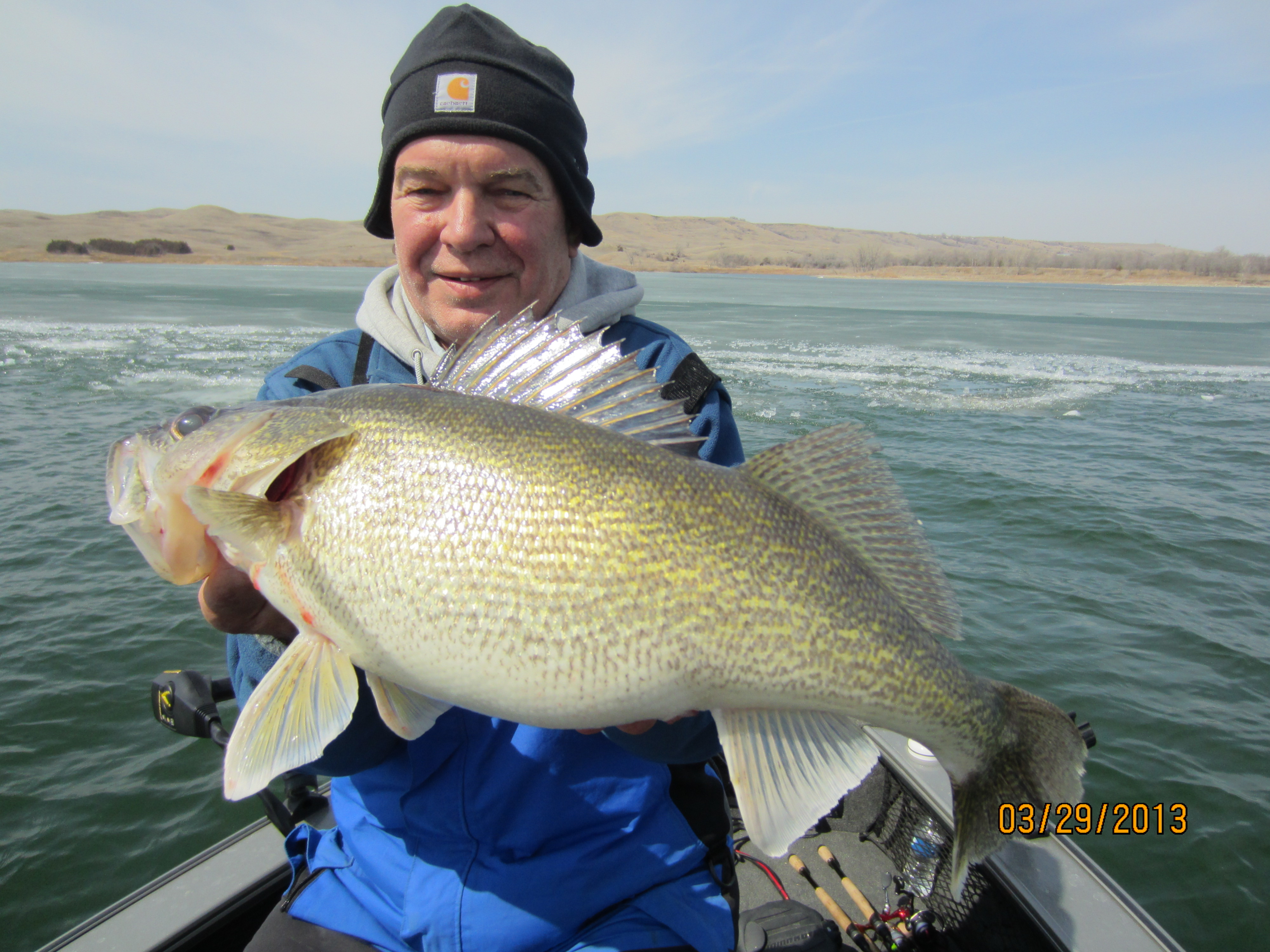 Worthy Walleye Fishing Tips for Mid-Winter
