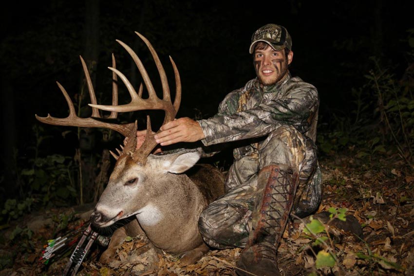 Best Trophy Deer Hunting States in the Midwest