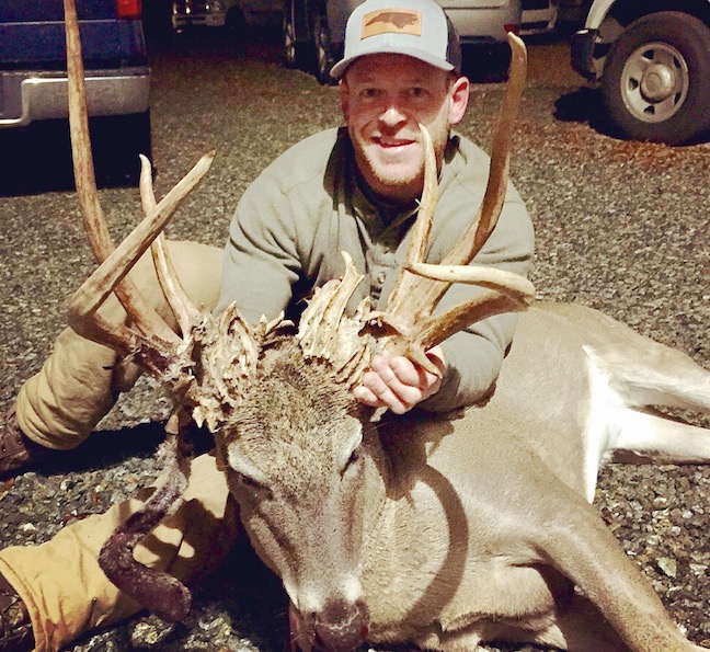 Cactus Rack: N.C. Hunter Drills Trophy Buck From Unusual Stand