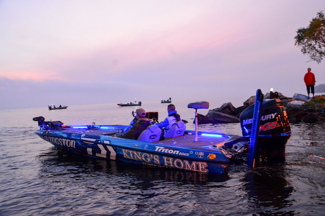 Randy Howell – Kings Home Boat Giveaway! – Anglers Channel