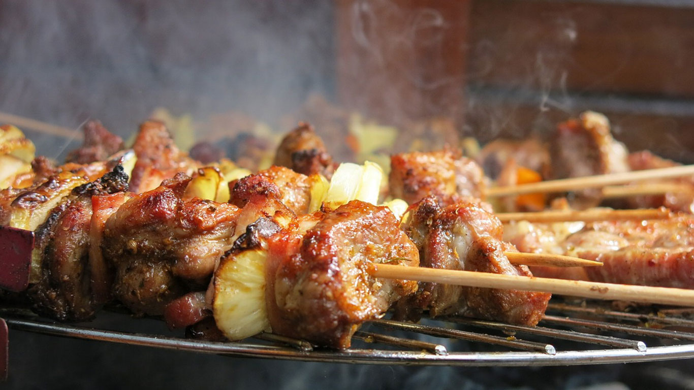 Bacon-Wrapped Venison Skewers Recipe