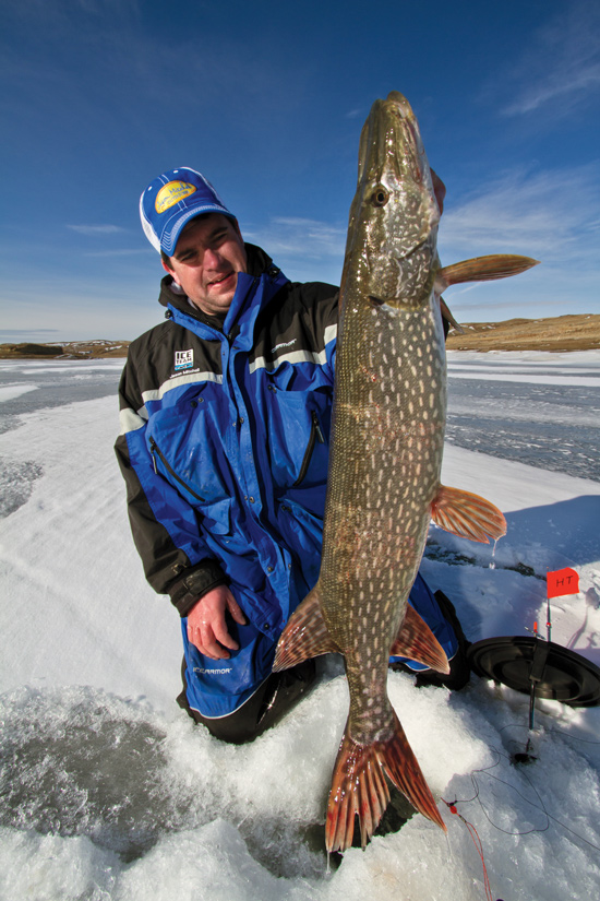 Last Ice Fish of the season! Banger hookset on the Circle Tackle Full  Circle Lake Trout Rod, By Bend It Fishing