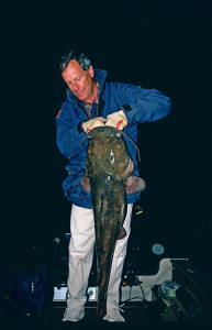Doug-Stange-Flathead-Catfish-Lead-In-Fisherman