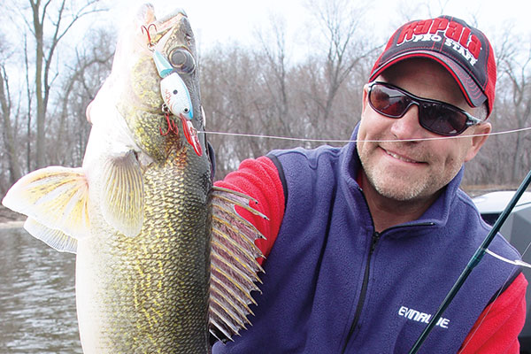 Crankin' Tactics for Cold-Water Walleyes
