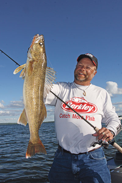 Fishing/ Catch Walleye with a Kayak, trolling with crawler harness and 