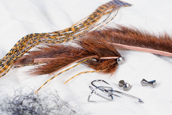 Tying-the-Hell-Razor-Craw