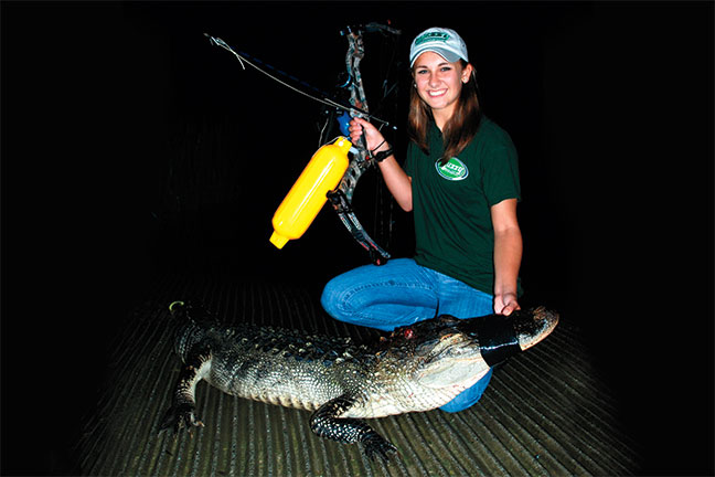 Night-alligator-bowhunt