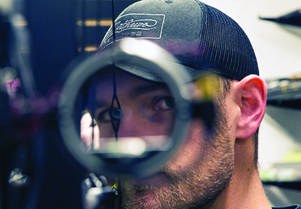 centered bow sight in peep
