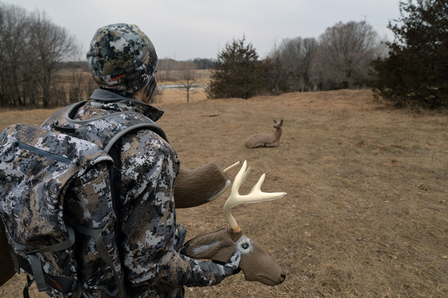 Deer-Calls,-Scents-&-Decoys