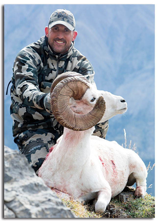 KUIU-Jason-Hairston-hunting-gear
