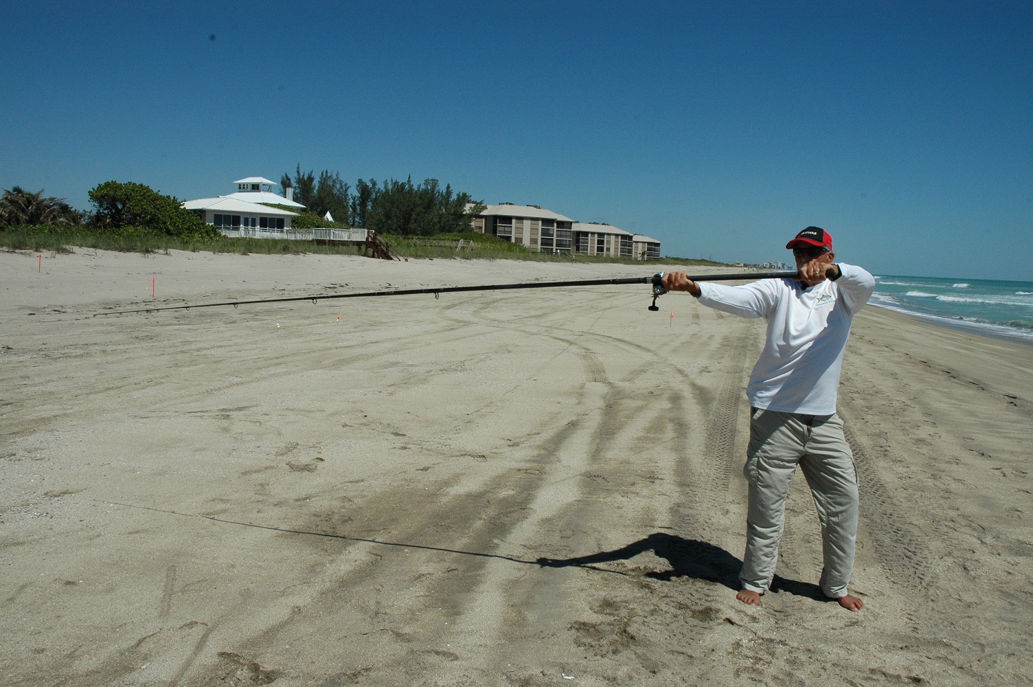 Surf Casting the Abu Garica 10000i reel on a 10 ft Ocean Master surf rod. 