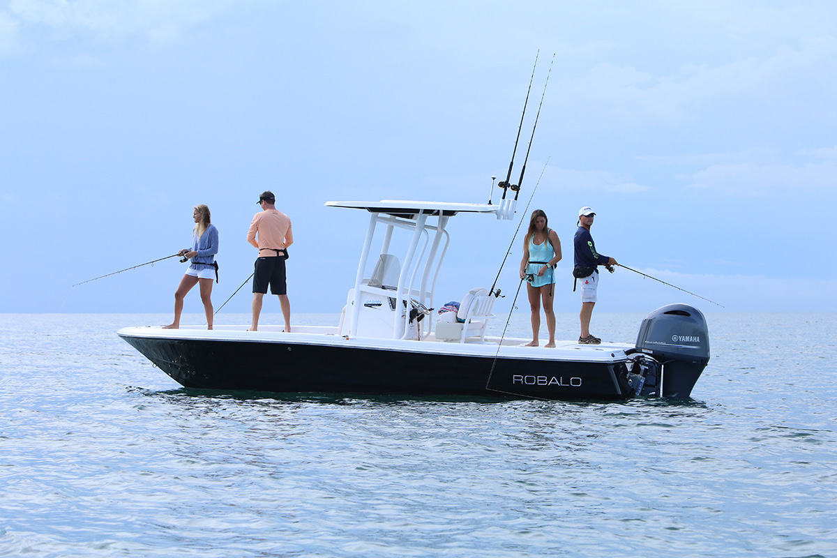 Robalo 226 Cayman Bay
