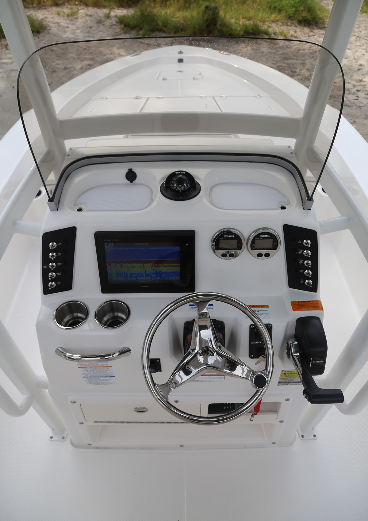 Robalo 226 Cayman Bay