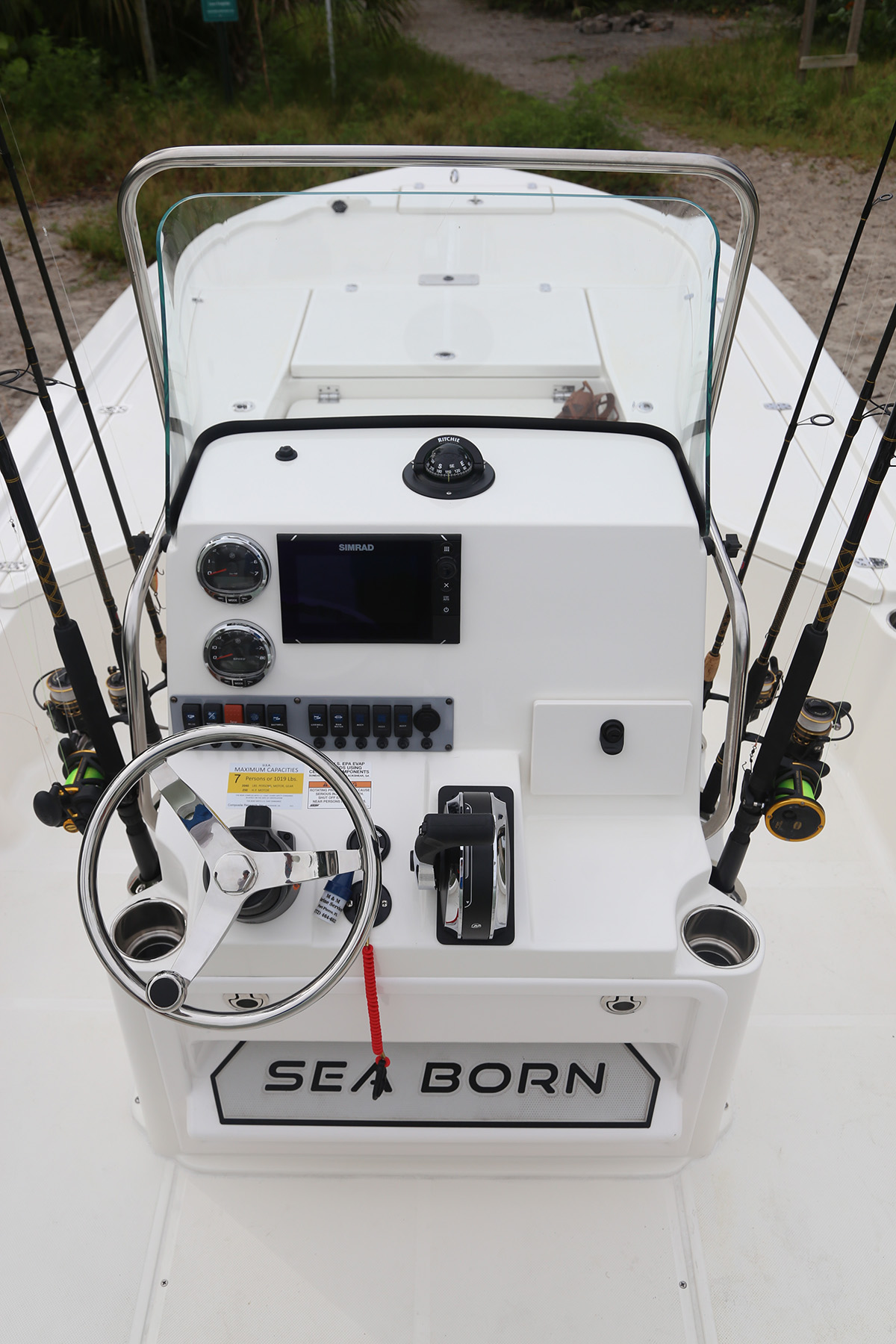 Sea Born FX22 Bay