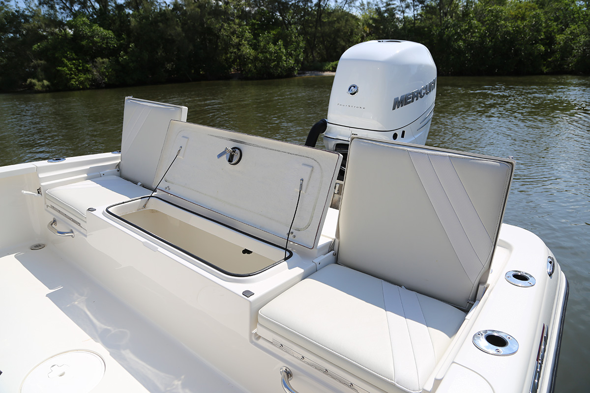 Triton 240 LTS Pro Florida Sportsman