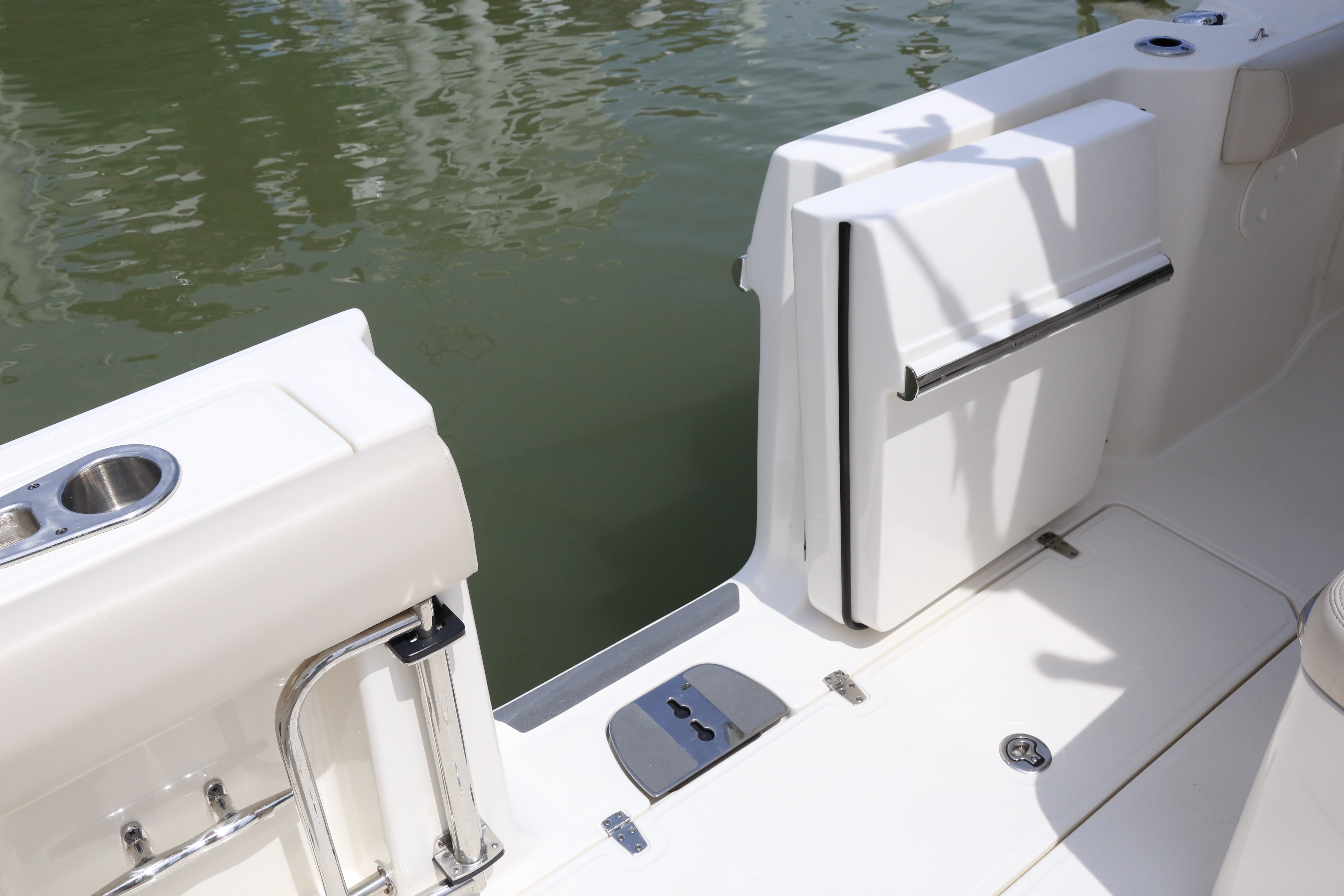 Boston Whaler 330 Outrage