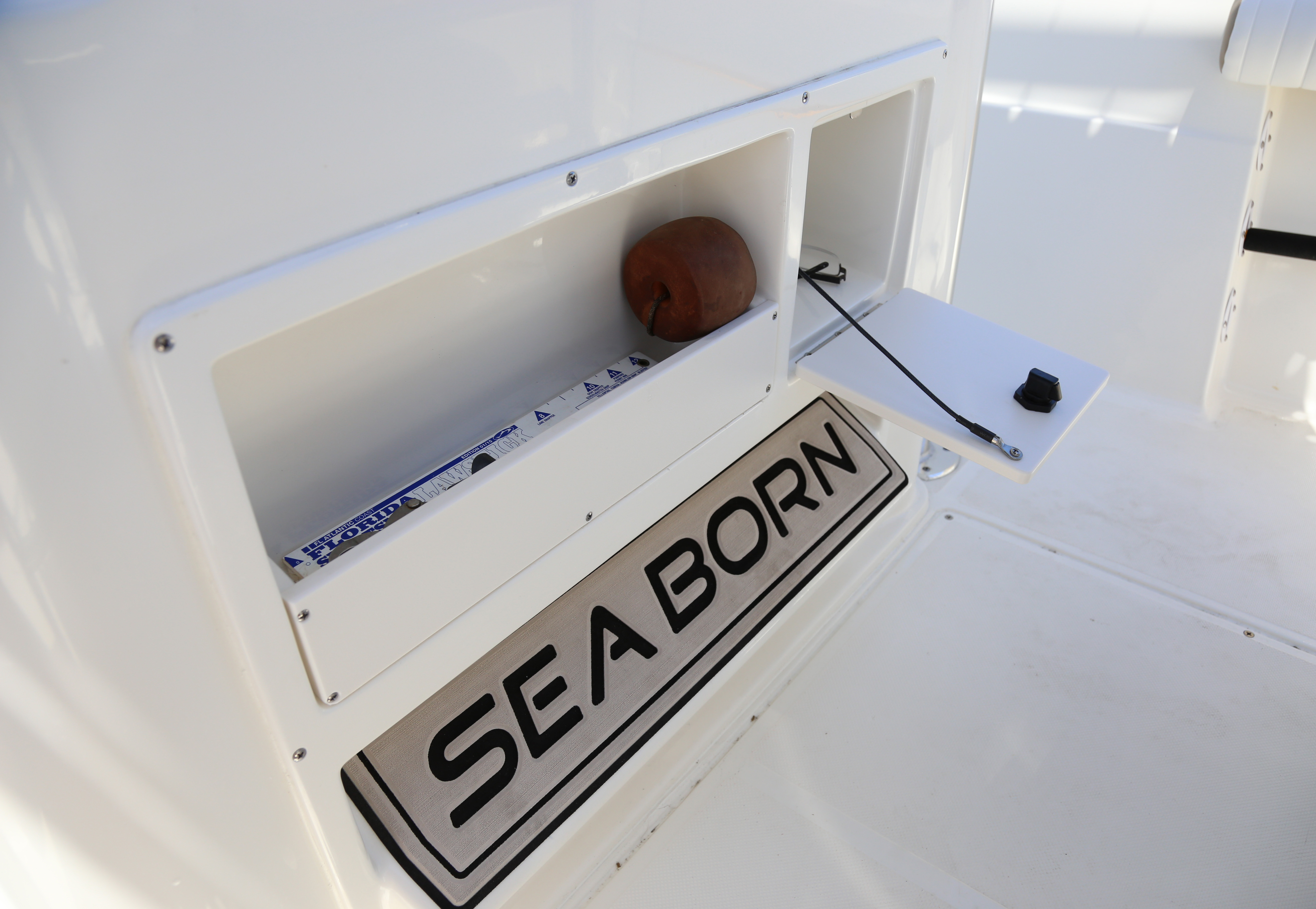 Sea Born LX24