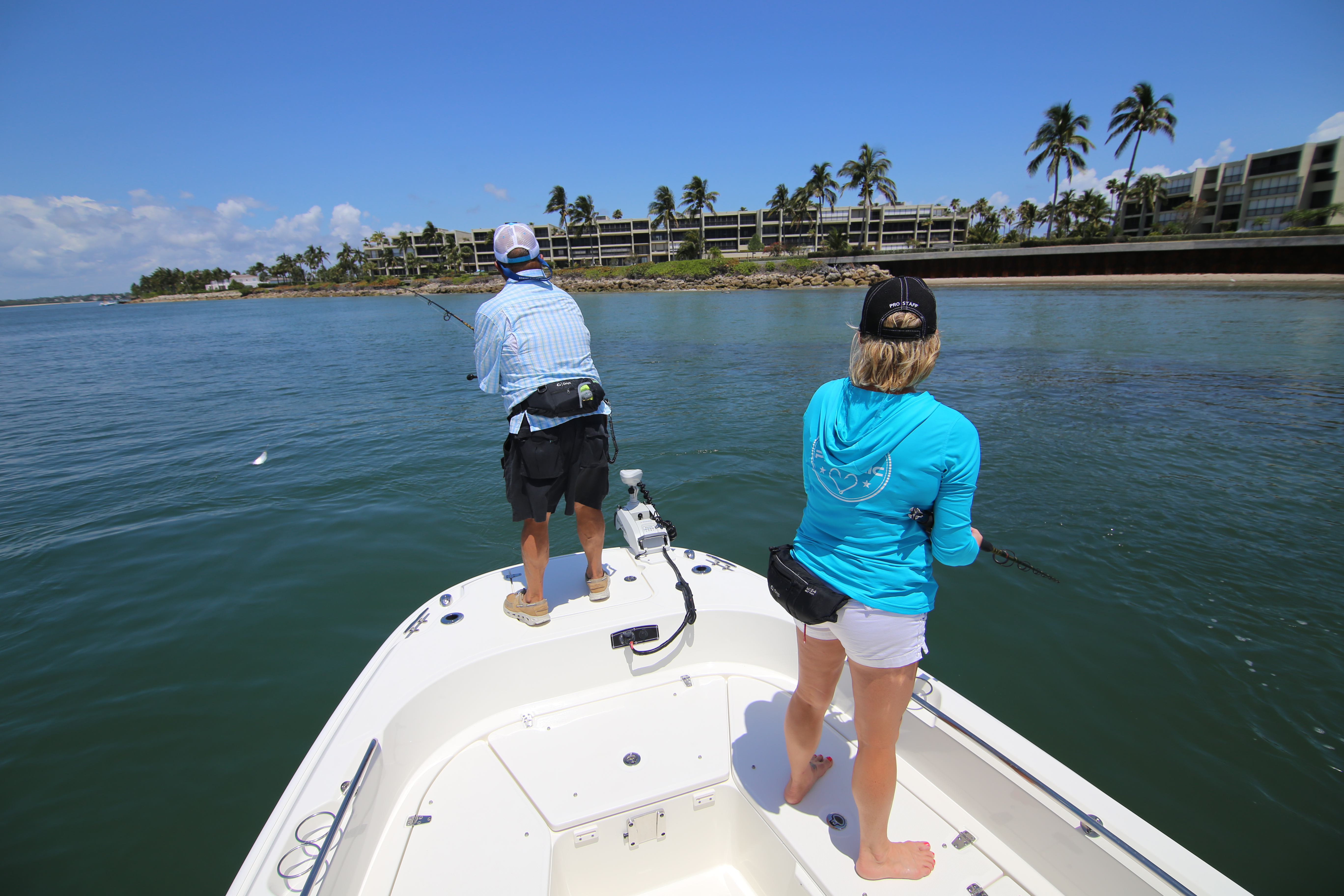 Boat Review - Boston Whaler 270 Dauntless