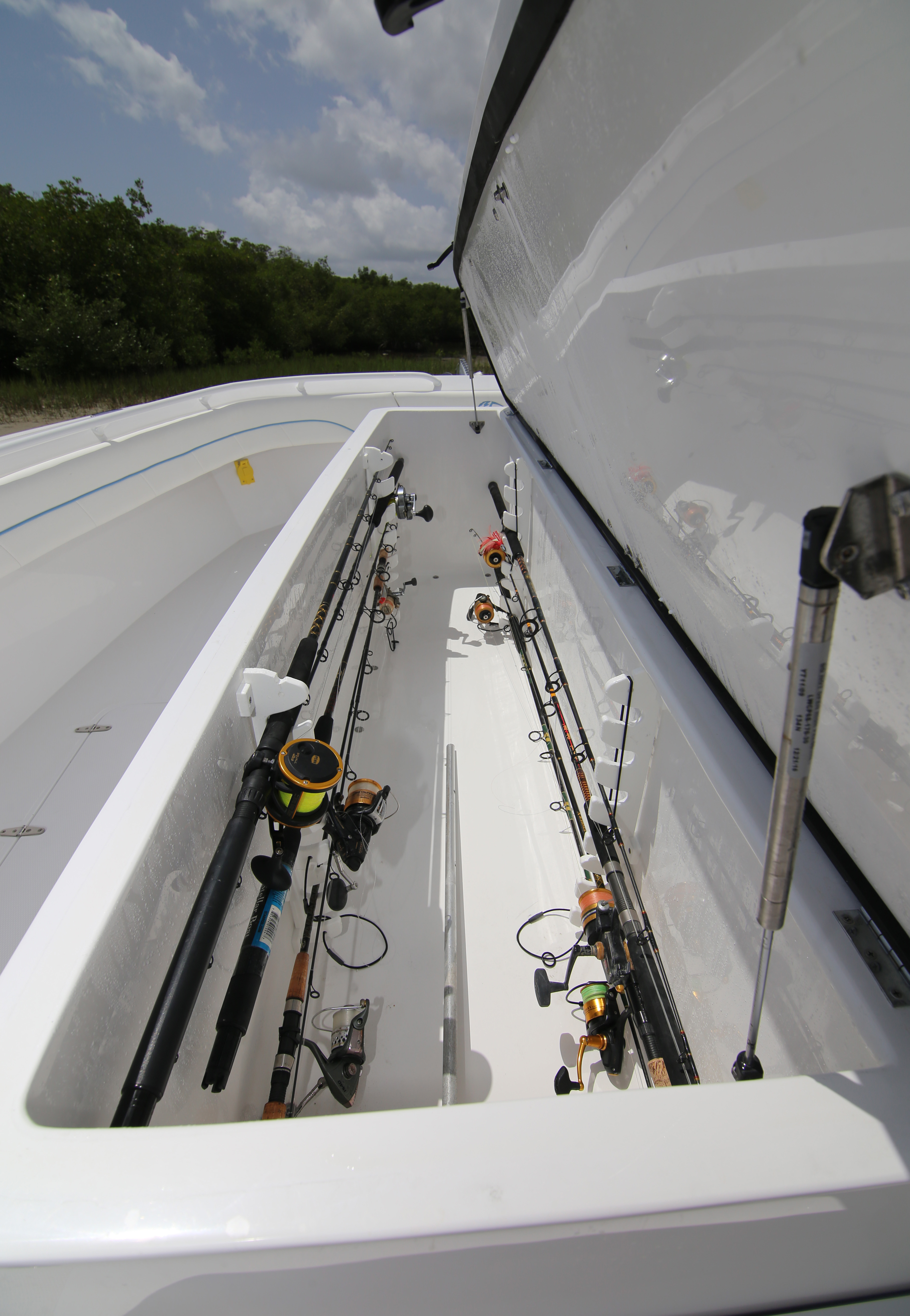 Boat Review - Renaissance Prowler 42