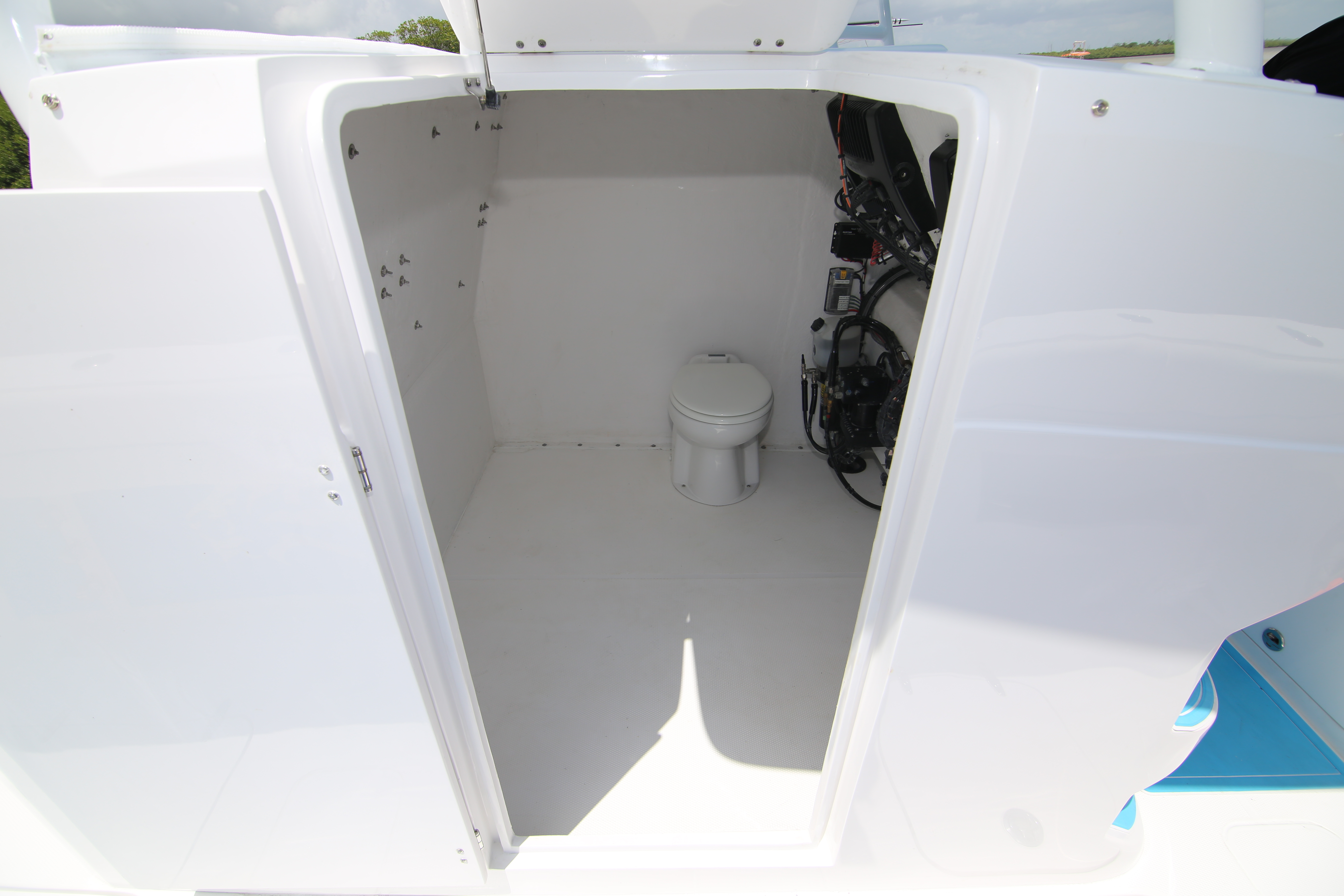 Boat Review - Renaissance Prowler 42