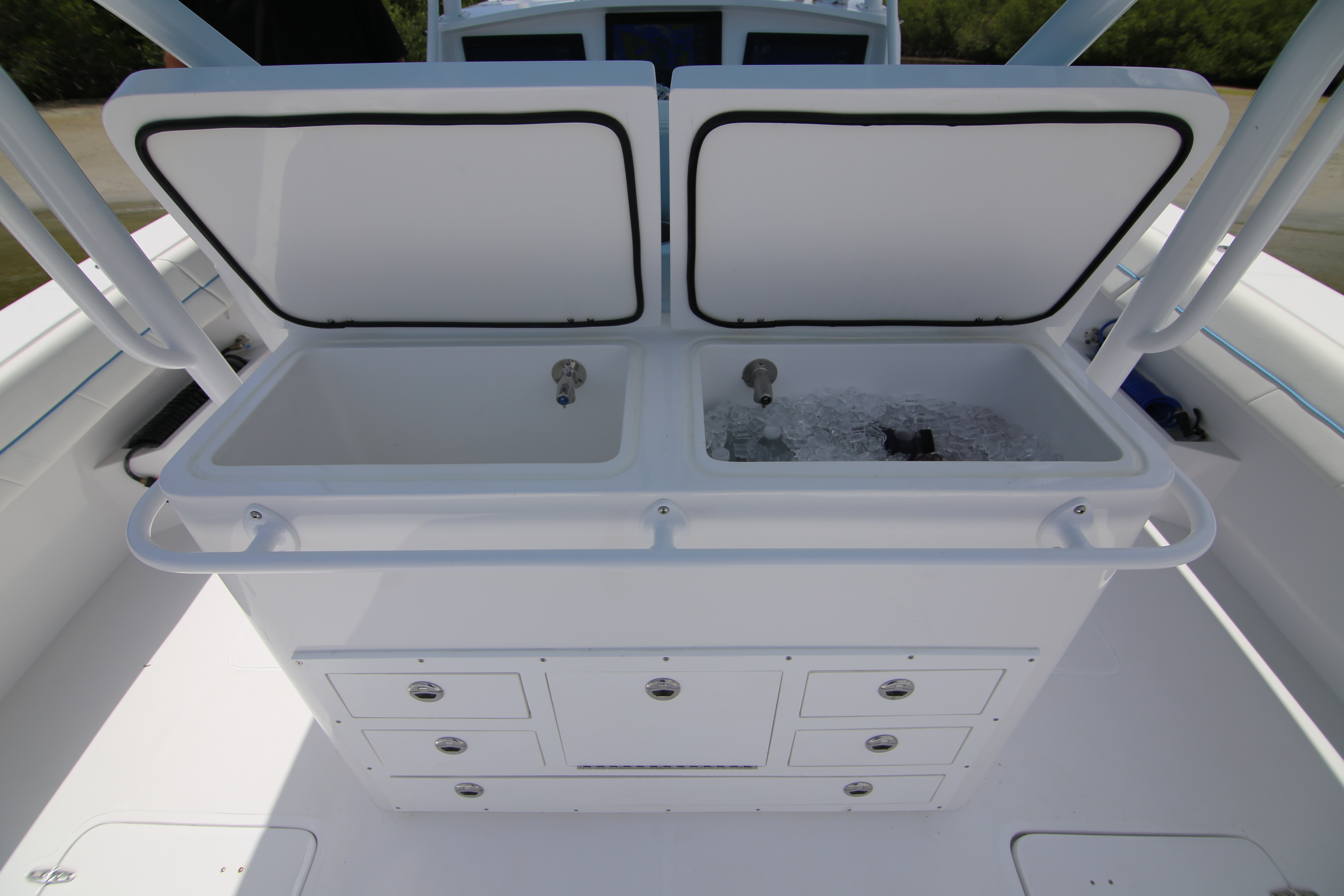 Boat Review - Renaissance Prowler 42
