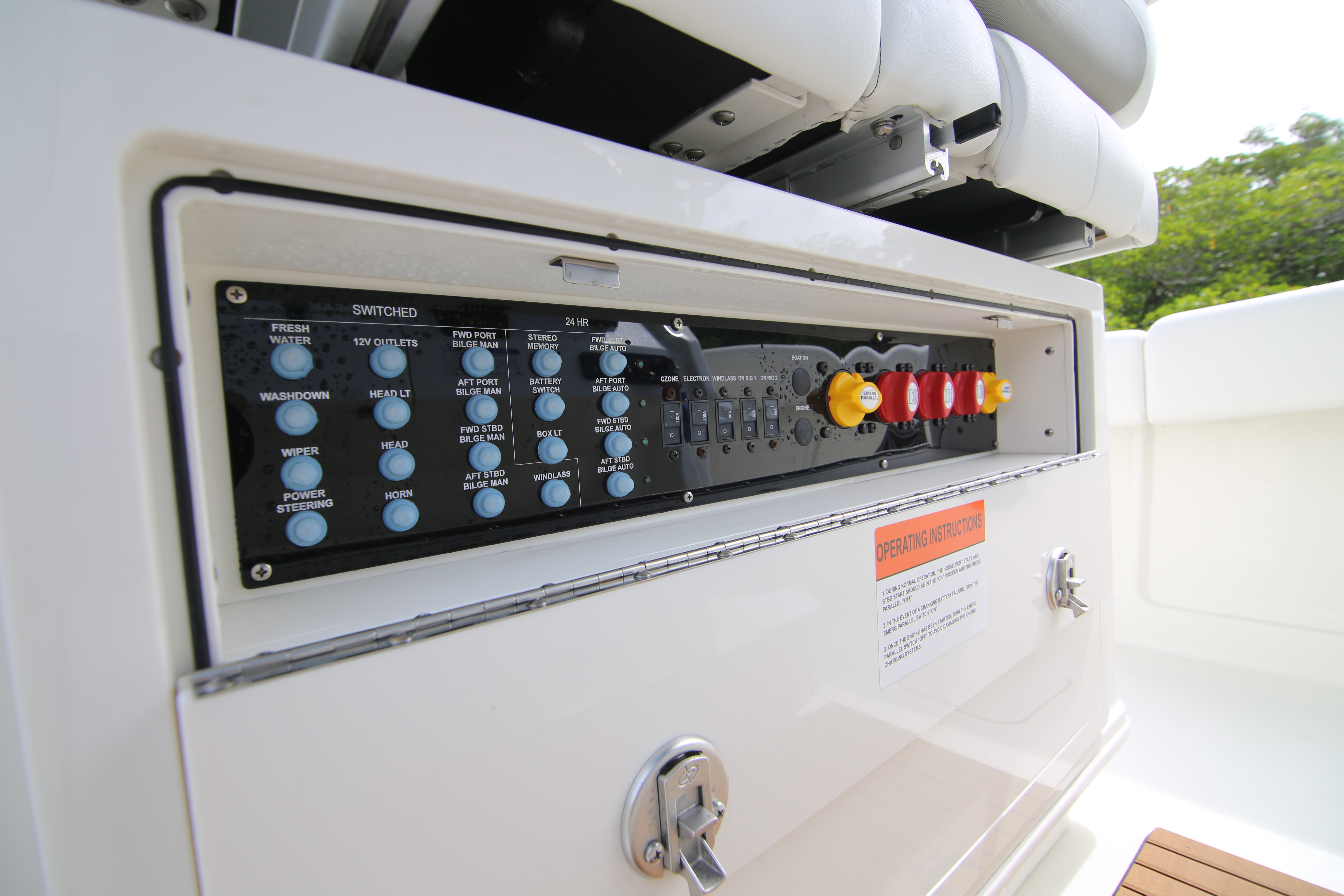 Boat Review - World Cat 280 CC-X