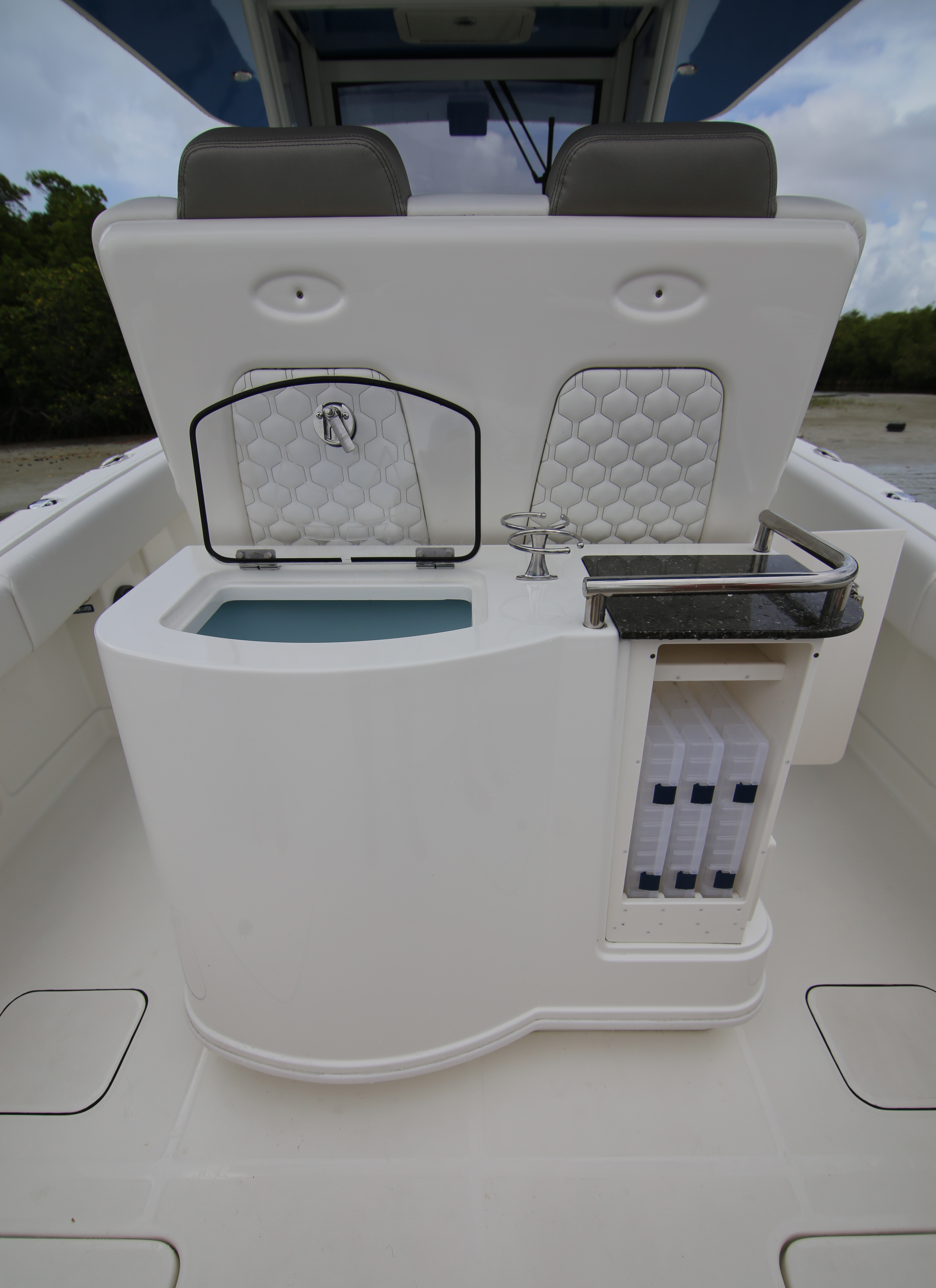Boat Review - World Cat 280 CC-X