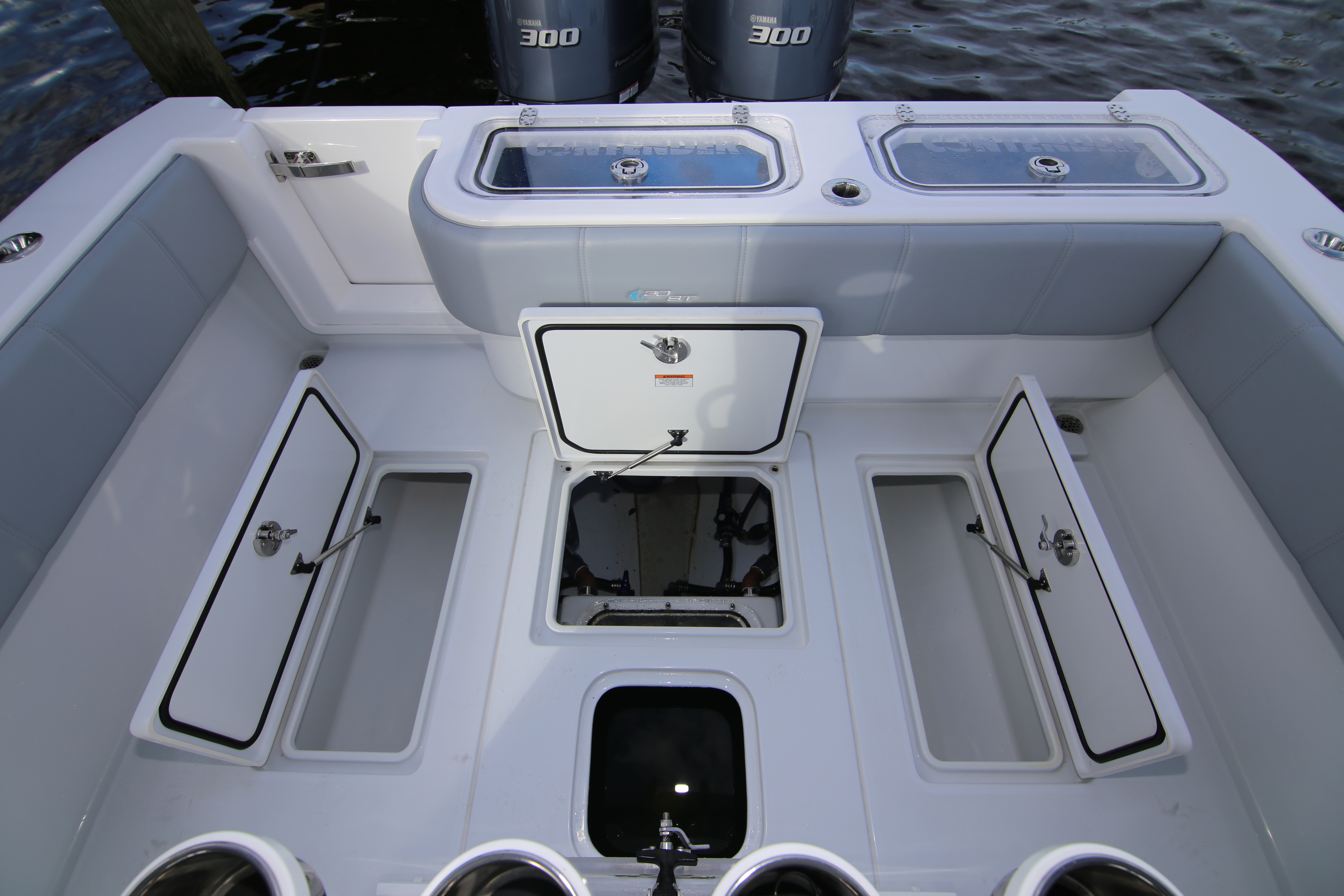Boat Review - Contender 30ST