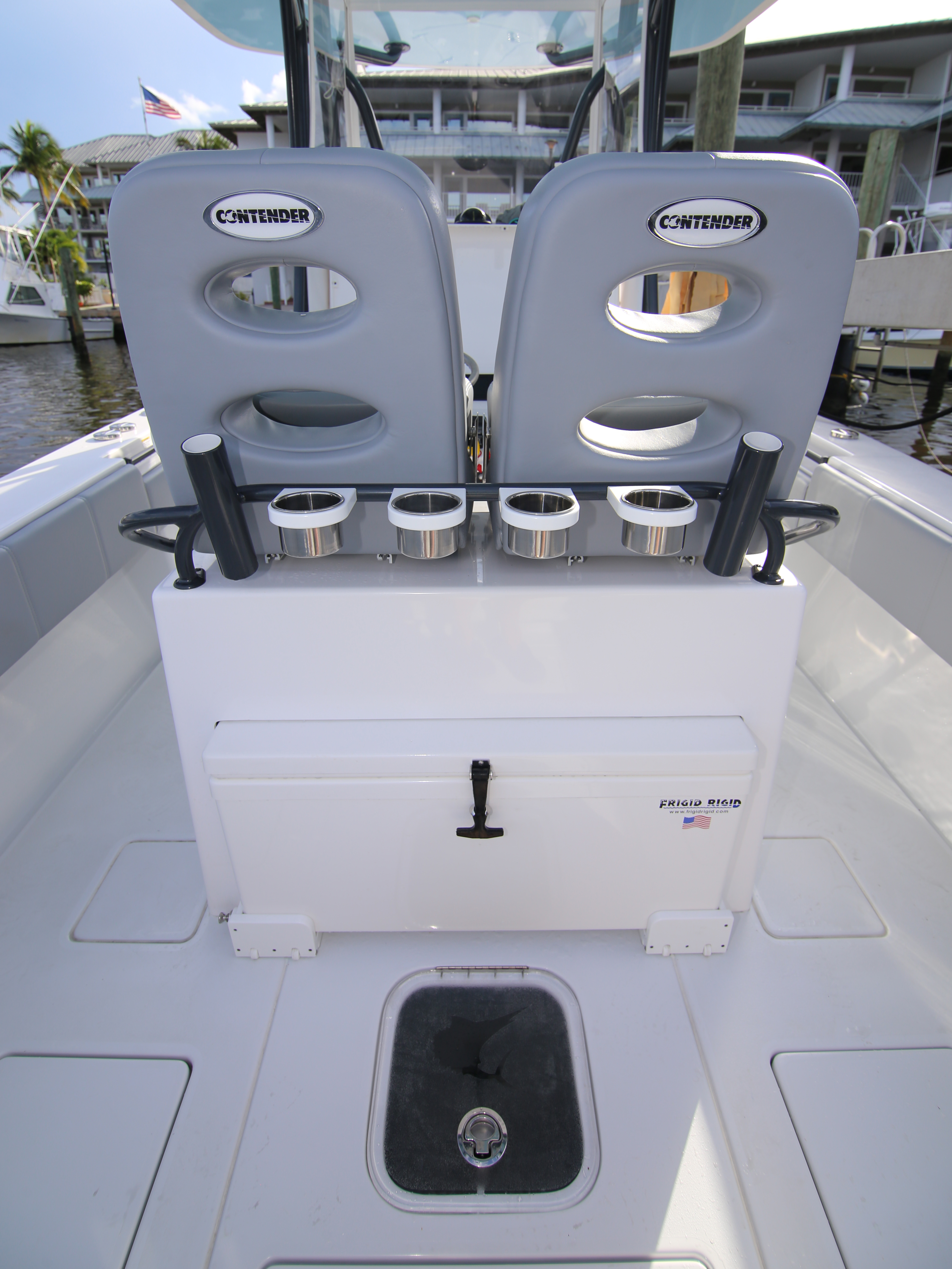 Boat Review - Contender 30ST