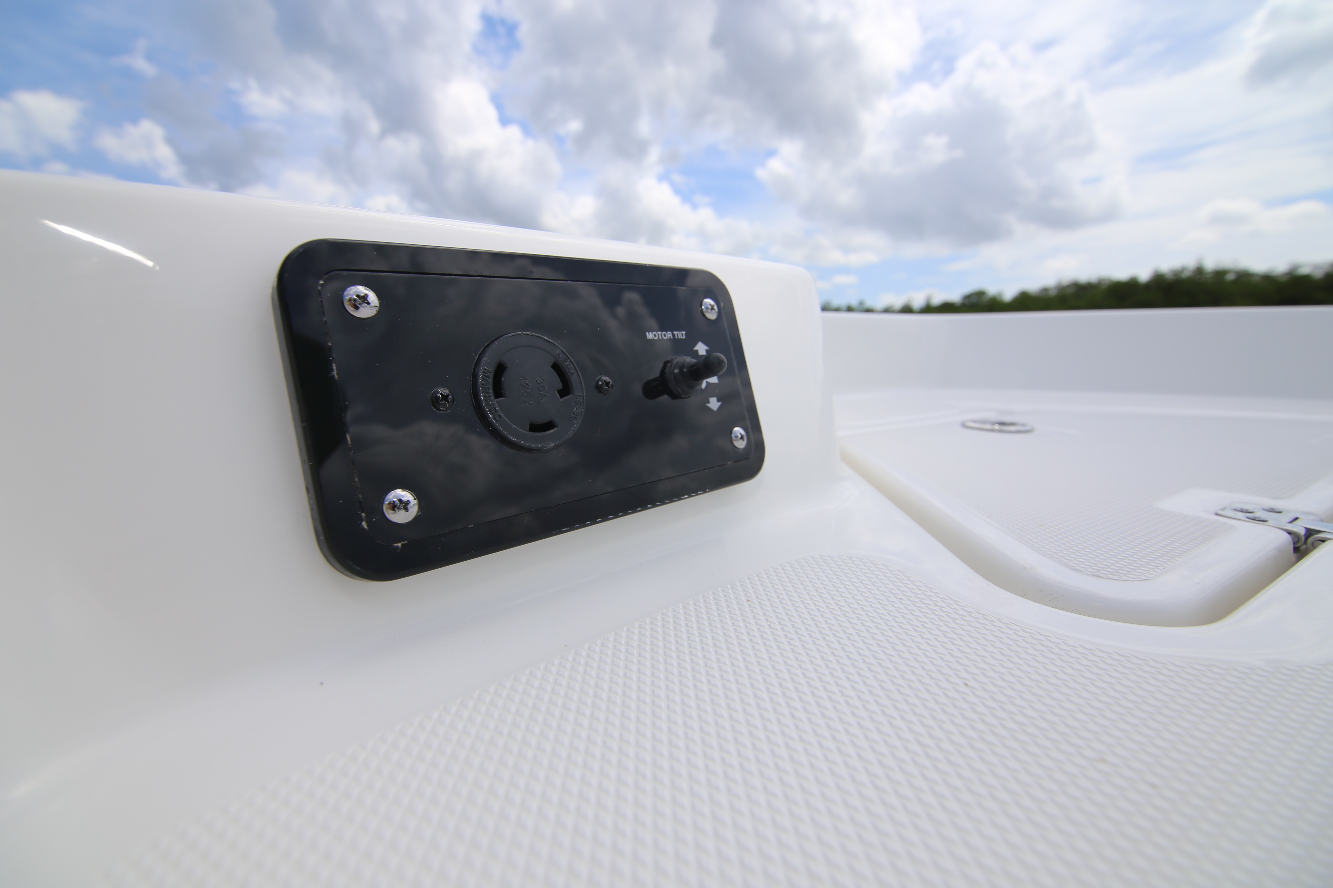 Boat Review - Nautic Star 265 XTS