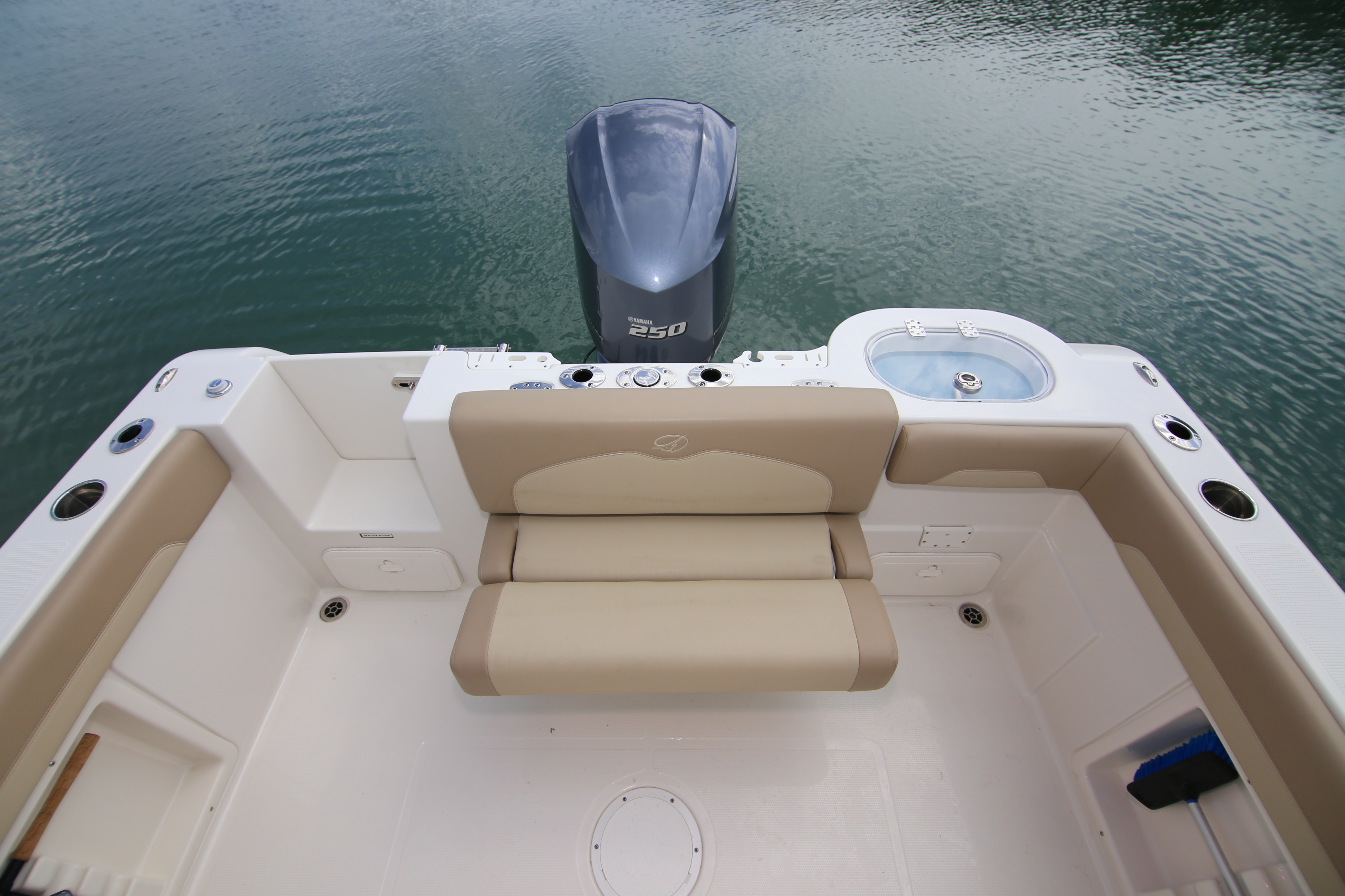 Boat Review - Sailfish 241CC
