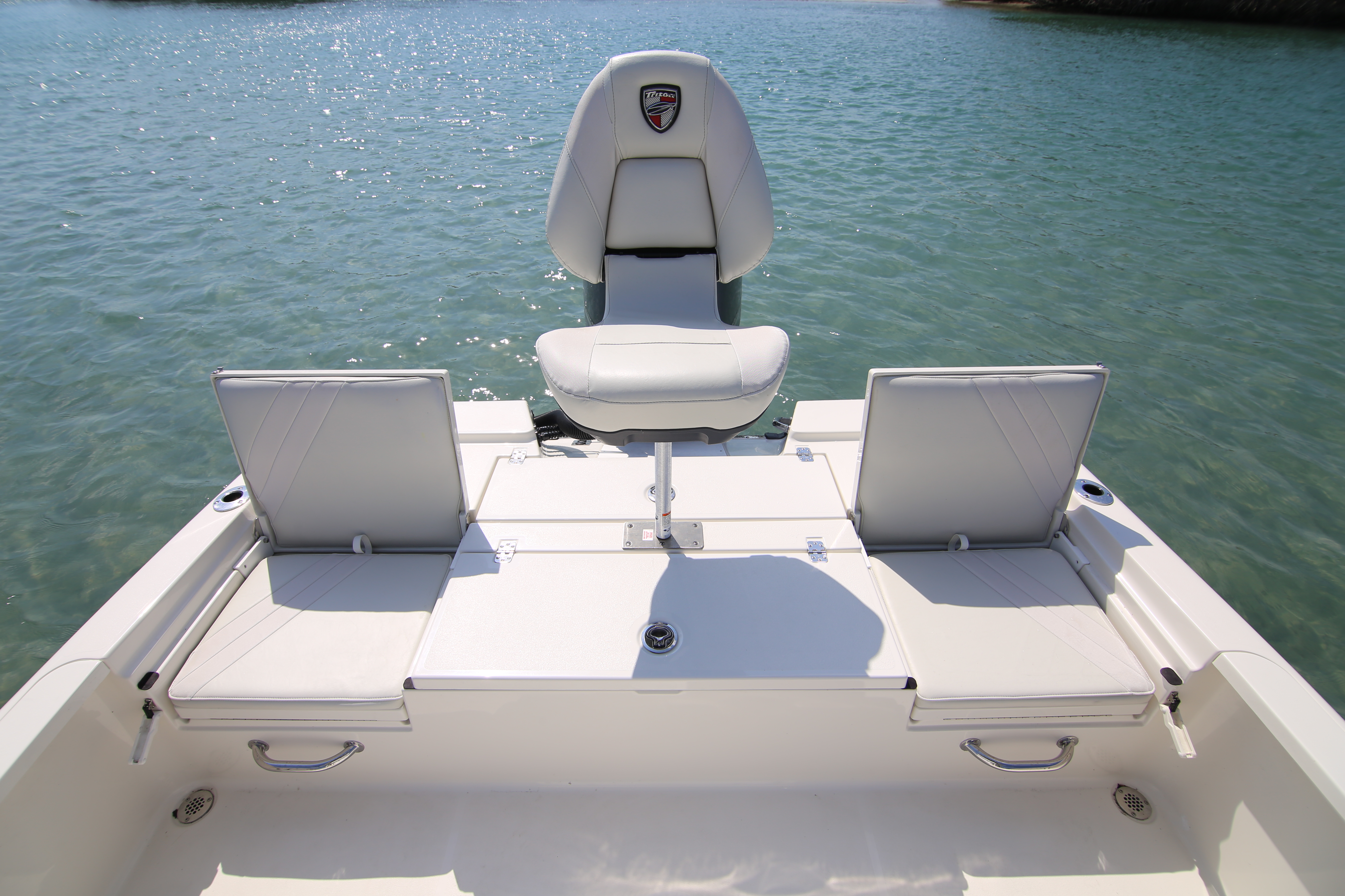 Boat Review - Triton 240 LTS