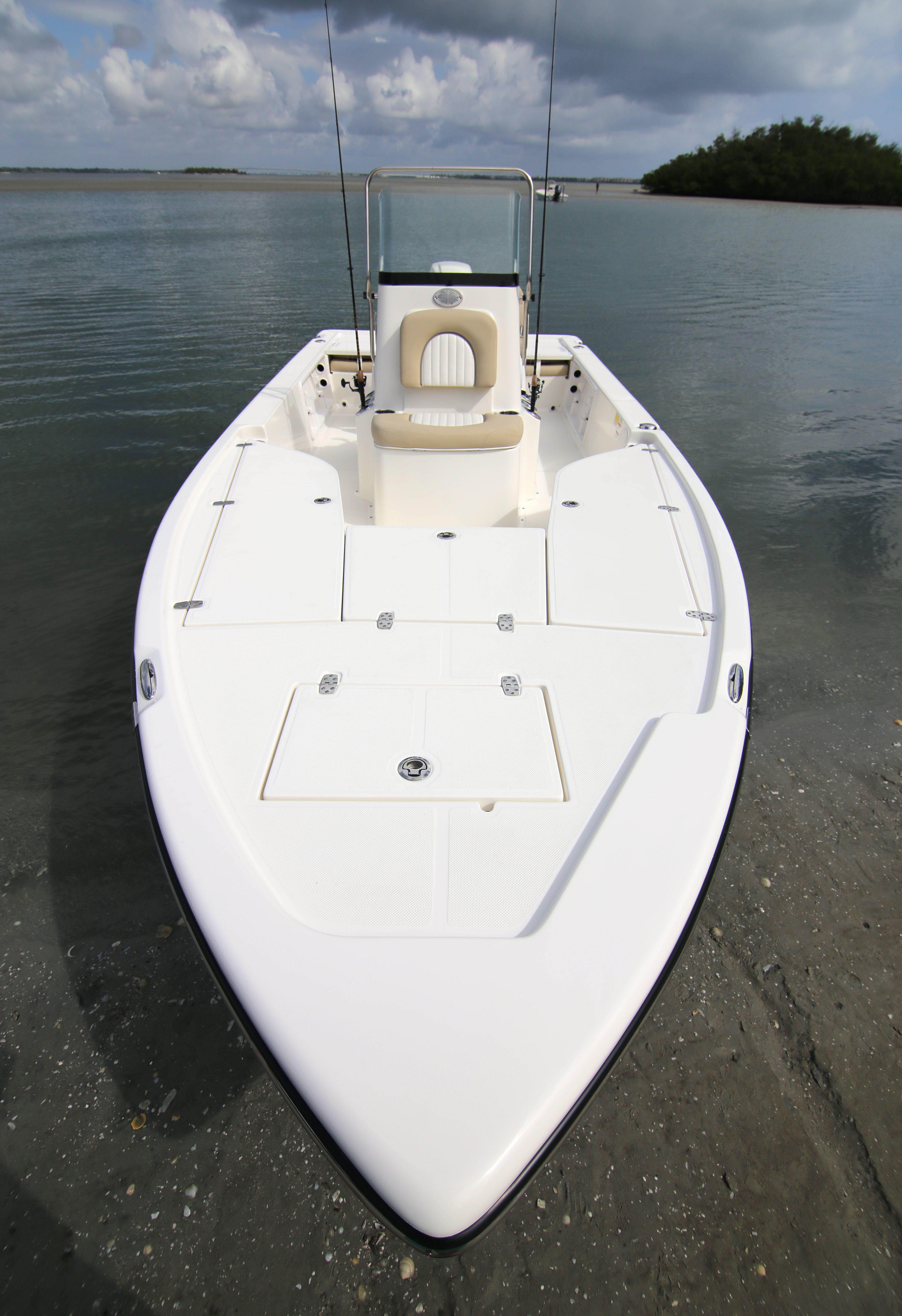 Boat Review - Sea Born FX 21 Bay