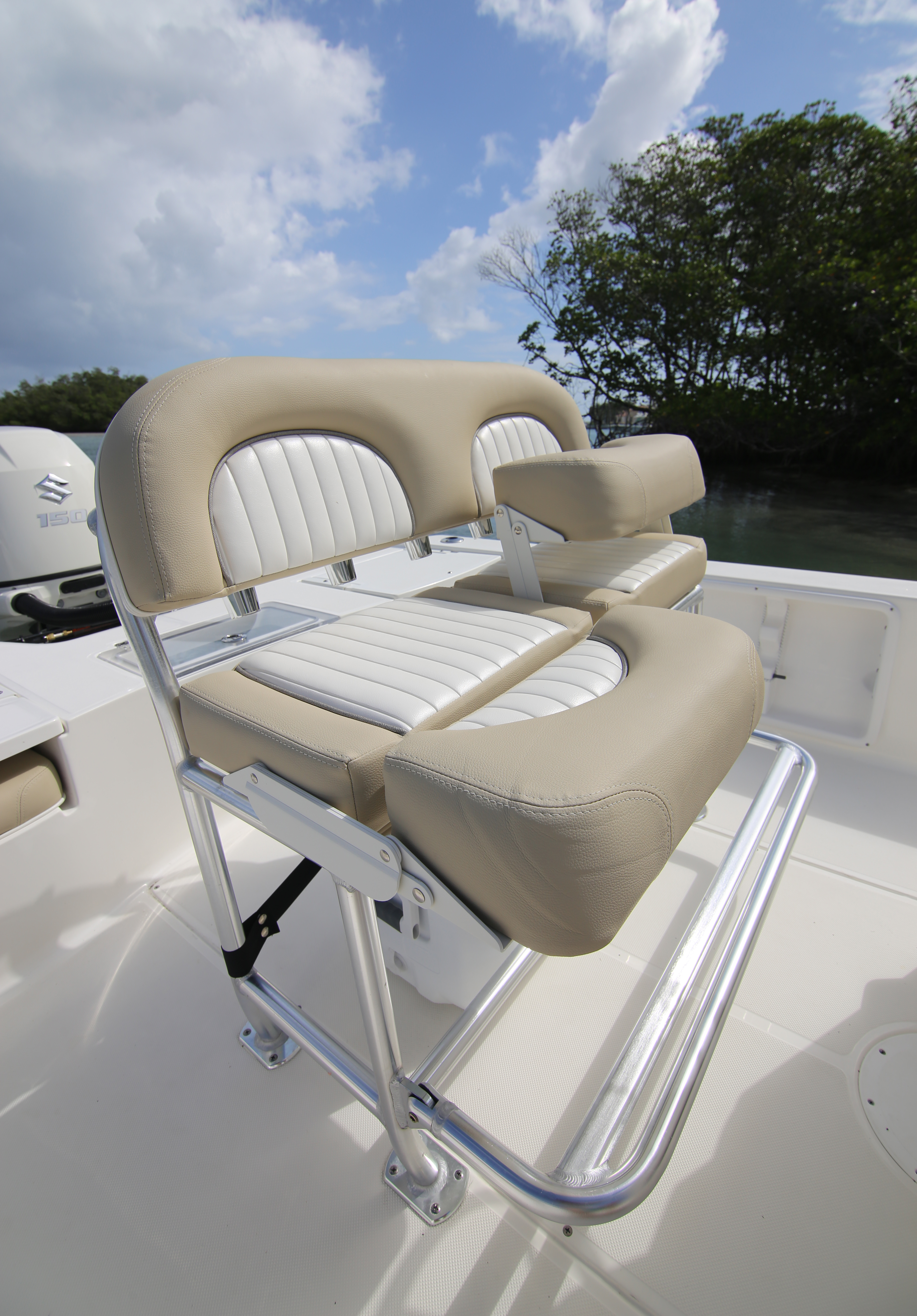Boat Review - Sea Born FX 21 Bay
