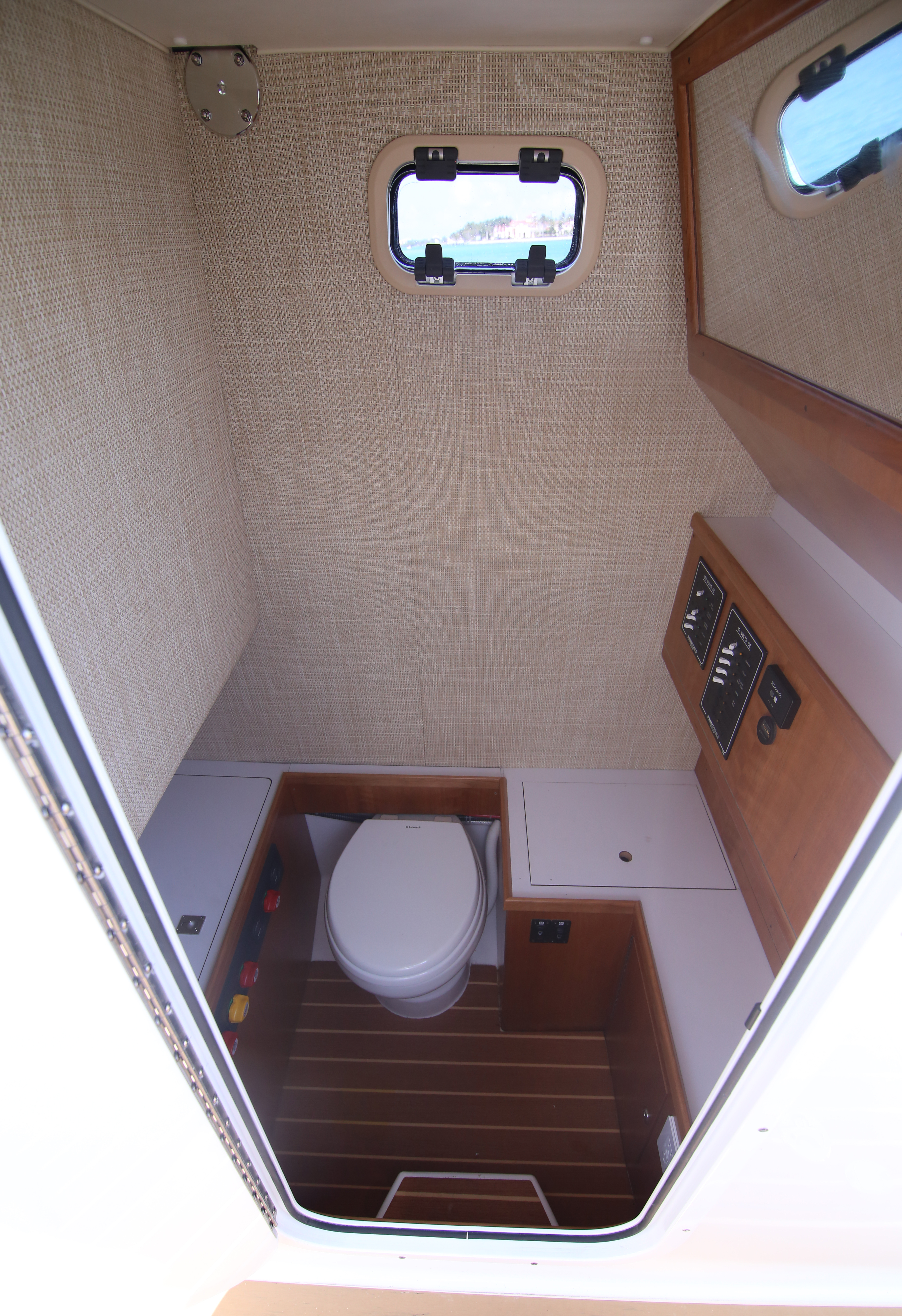 Boat Review - OBX 32CC