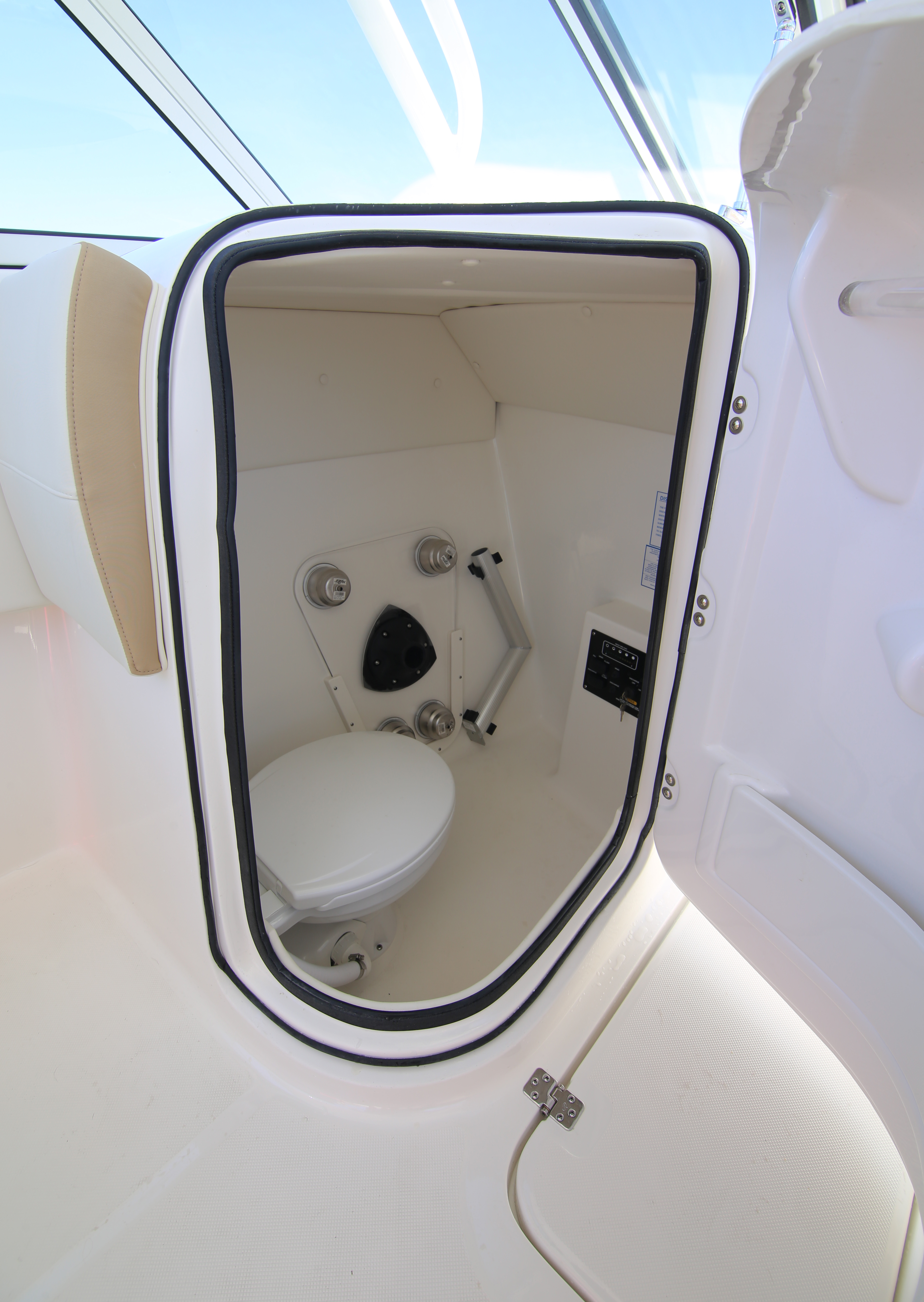 Boat Review - Century 24 Resorter