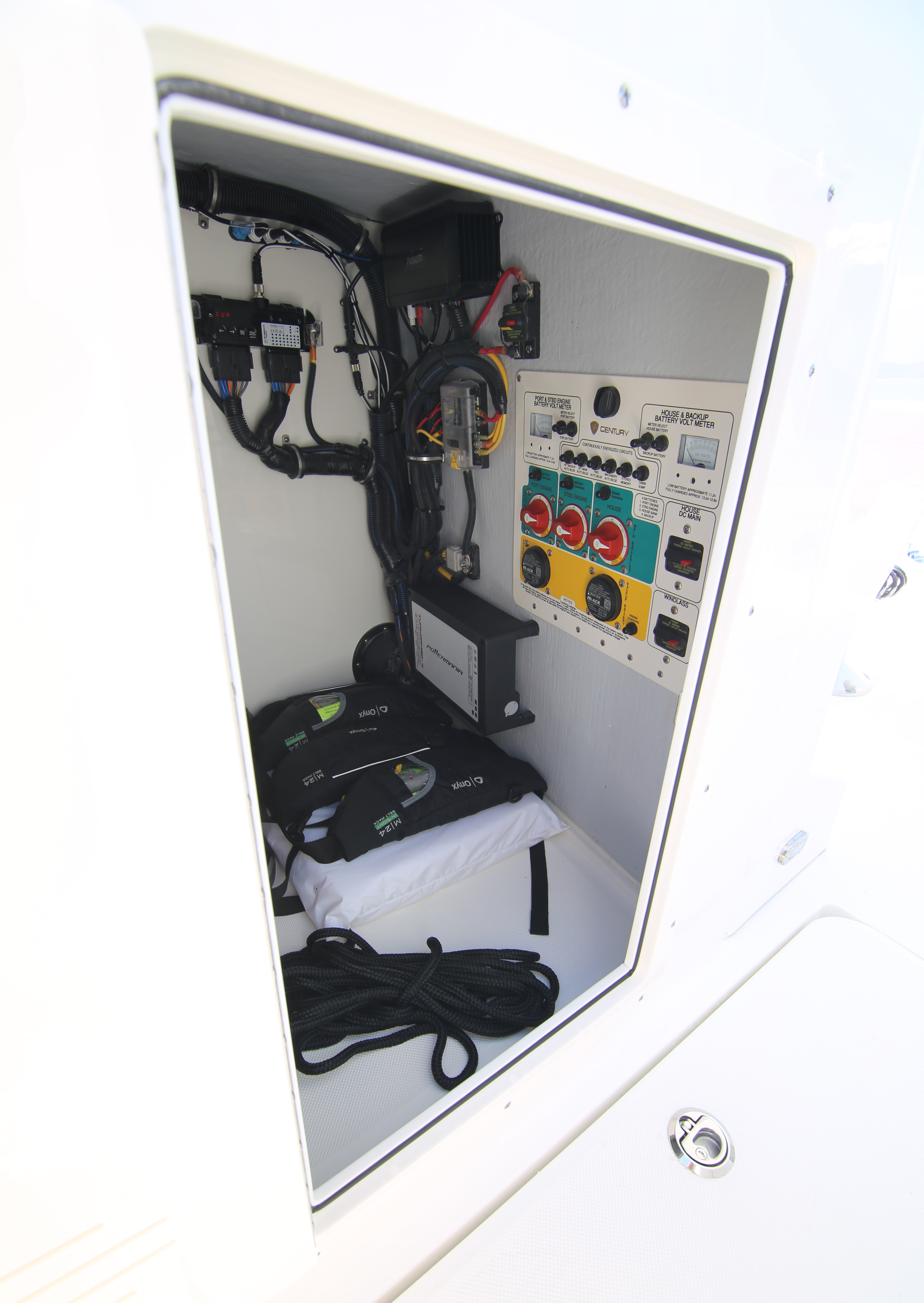 Boat Review - Century 24 Resorter