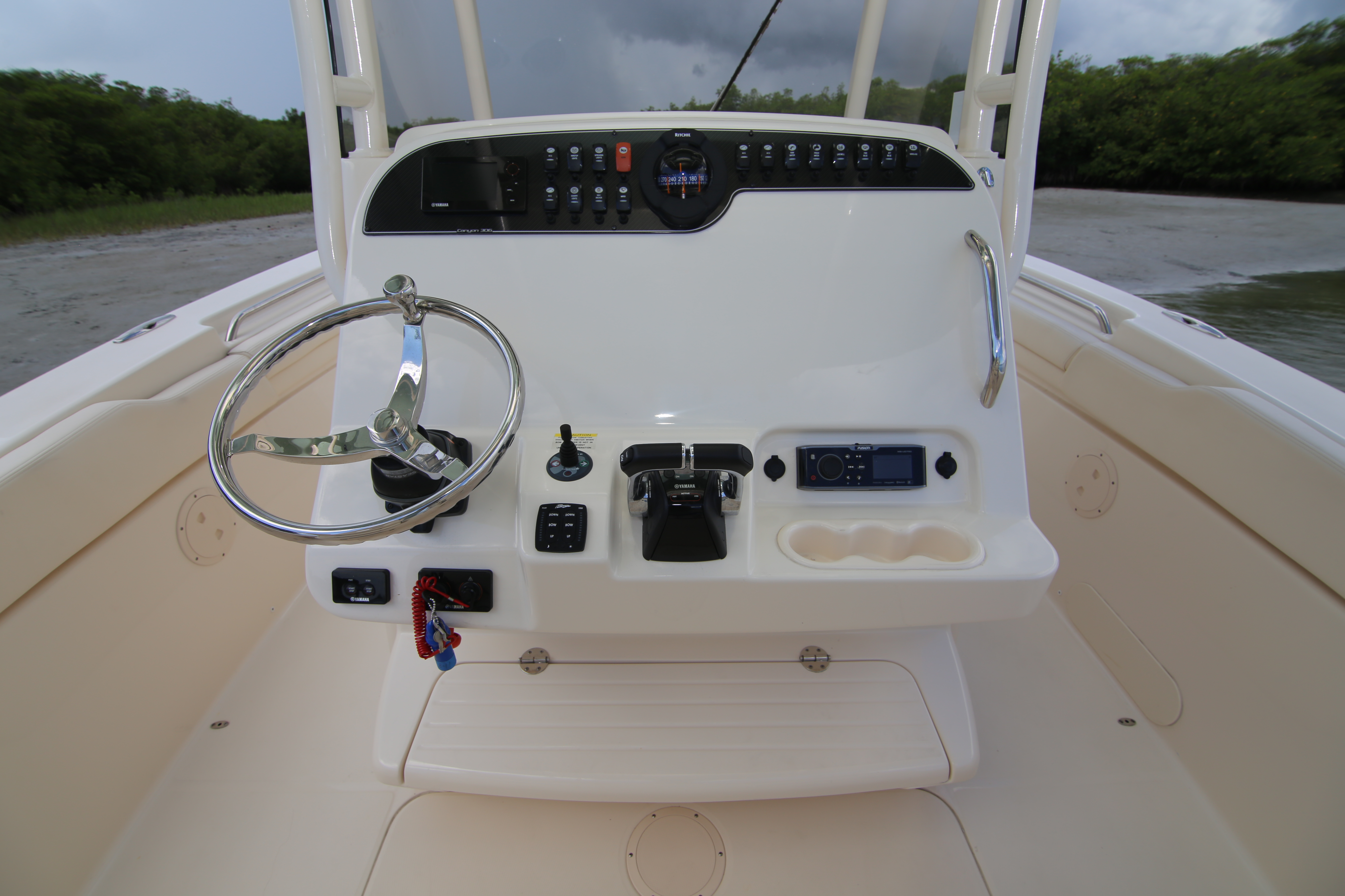 Boat Review - Grady White Canyon 306