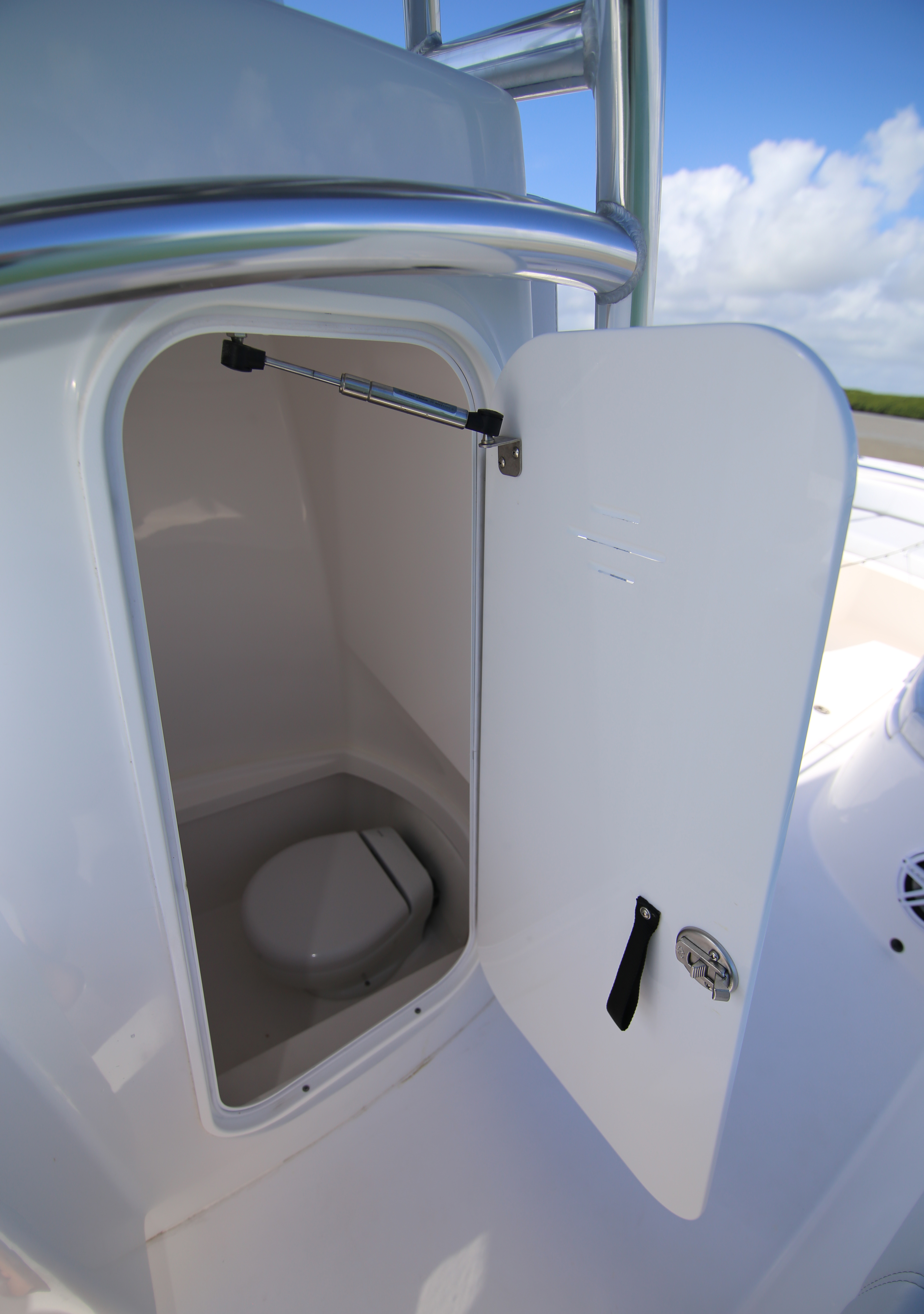 Boat Review - Contender 24 Sport