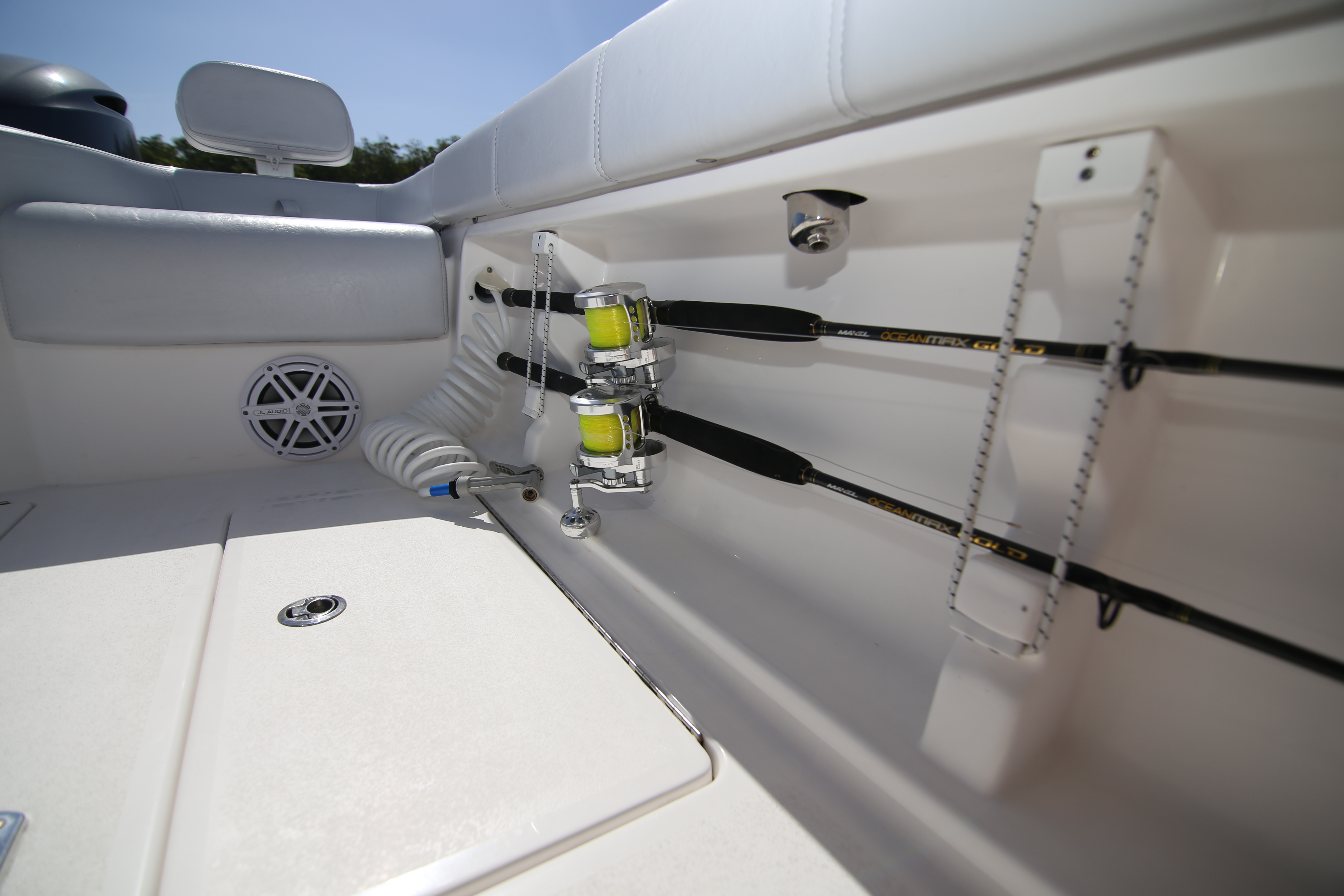 Boat Review - Contender 24 Sport
