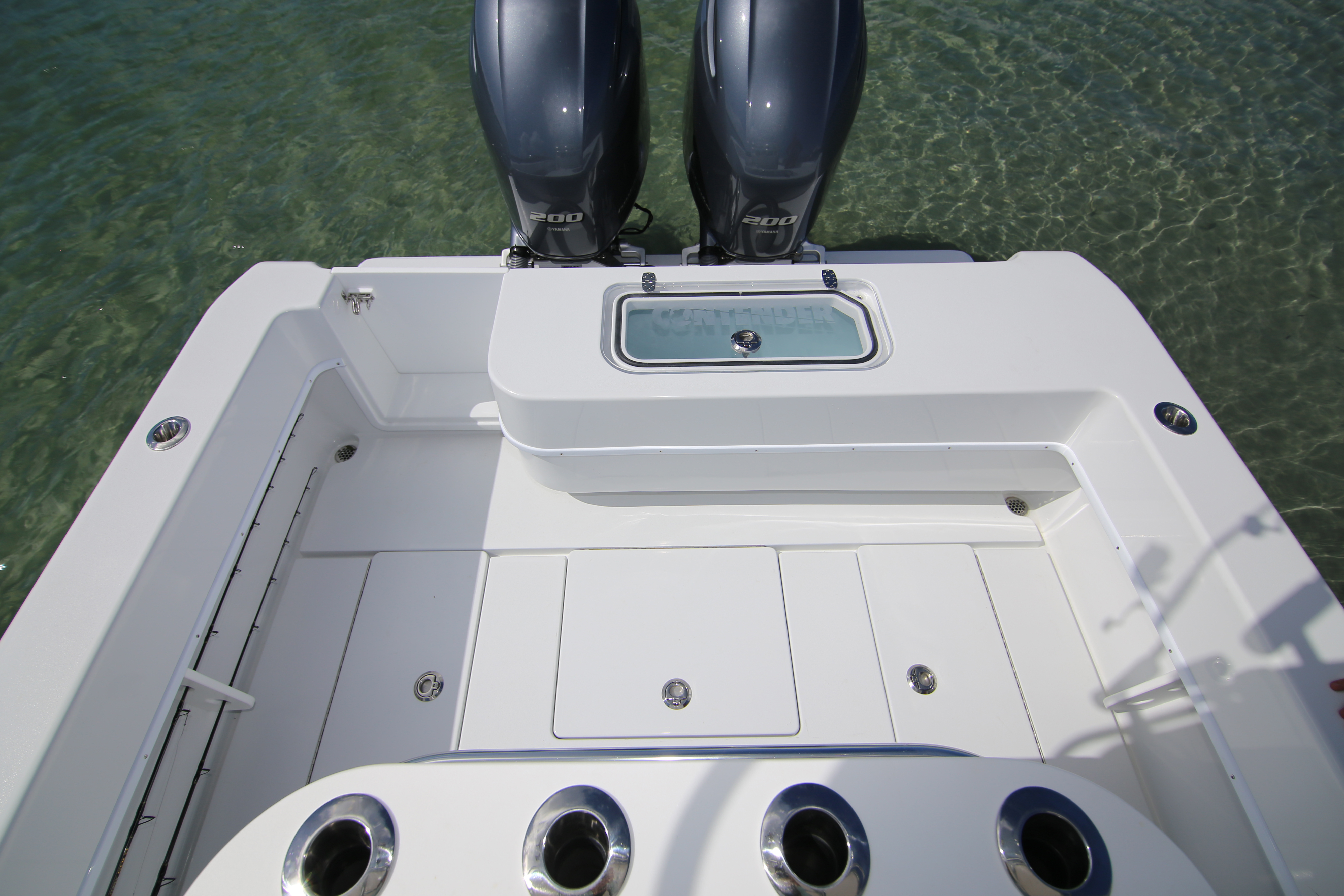 Boat Review - Contender 25T
