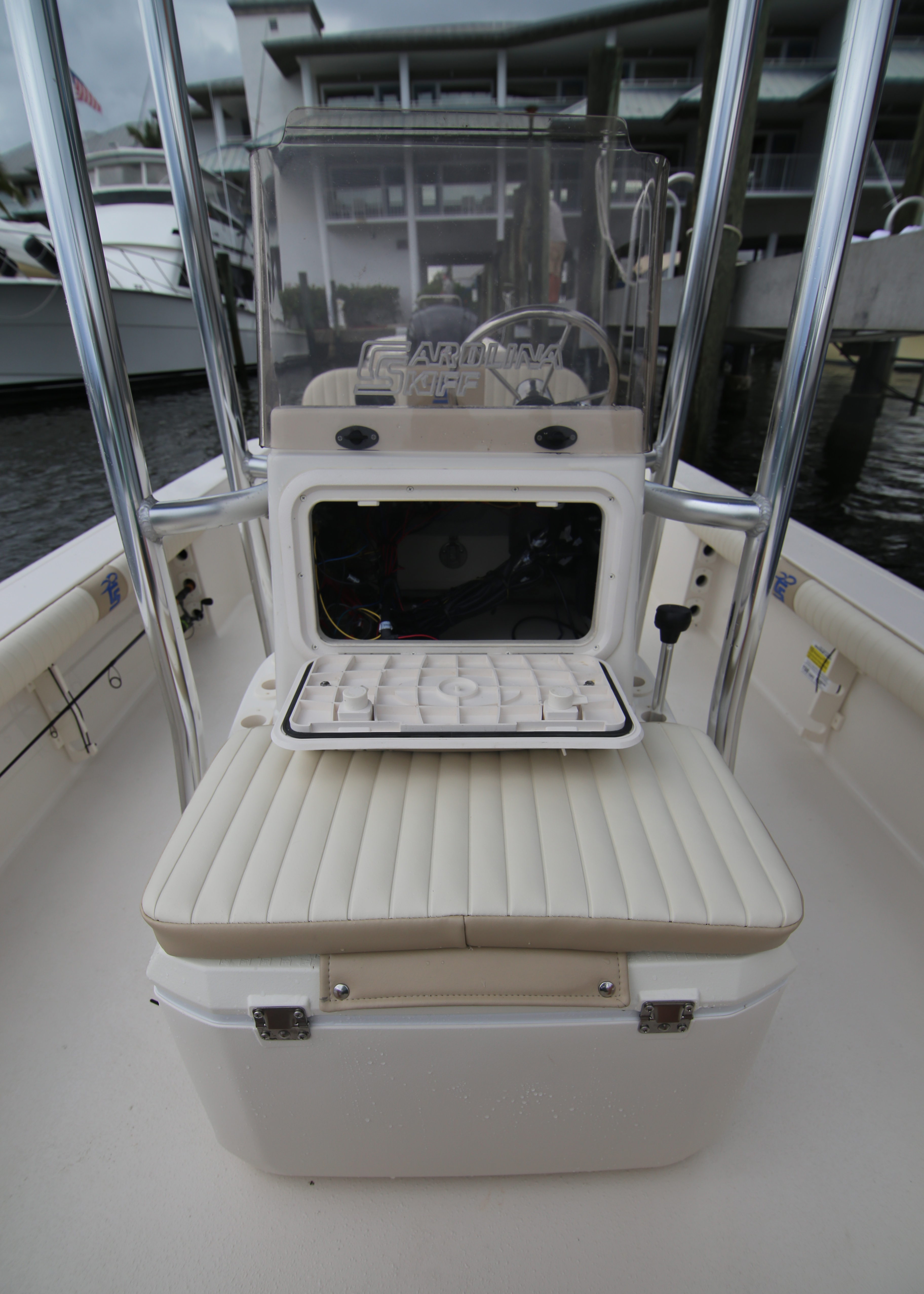 Boat Review - Carolina Skiff 19 SWS