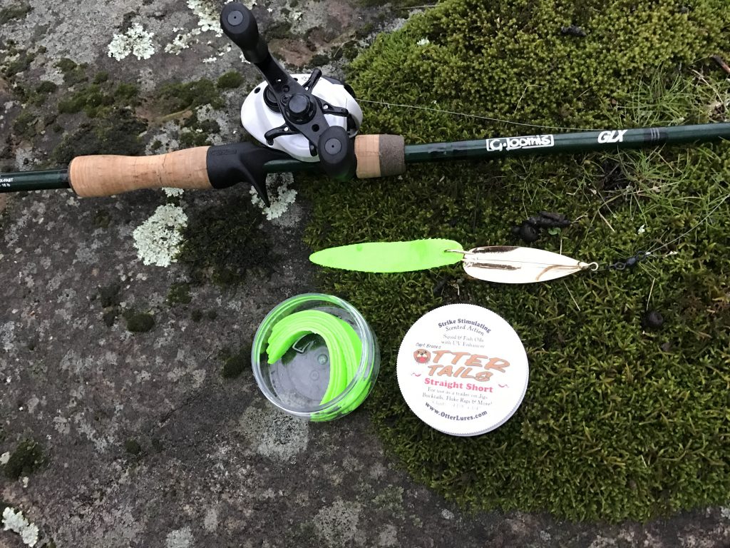 How To Retrieve A Weedless Spoon To Get More Strikes [Case Study]