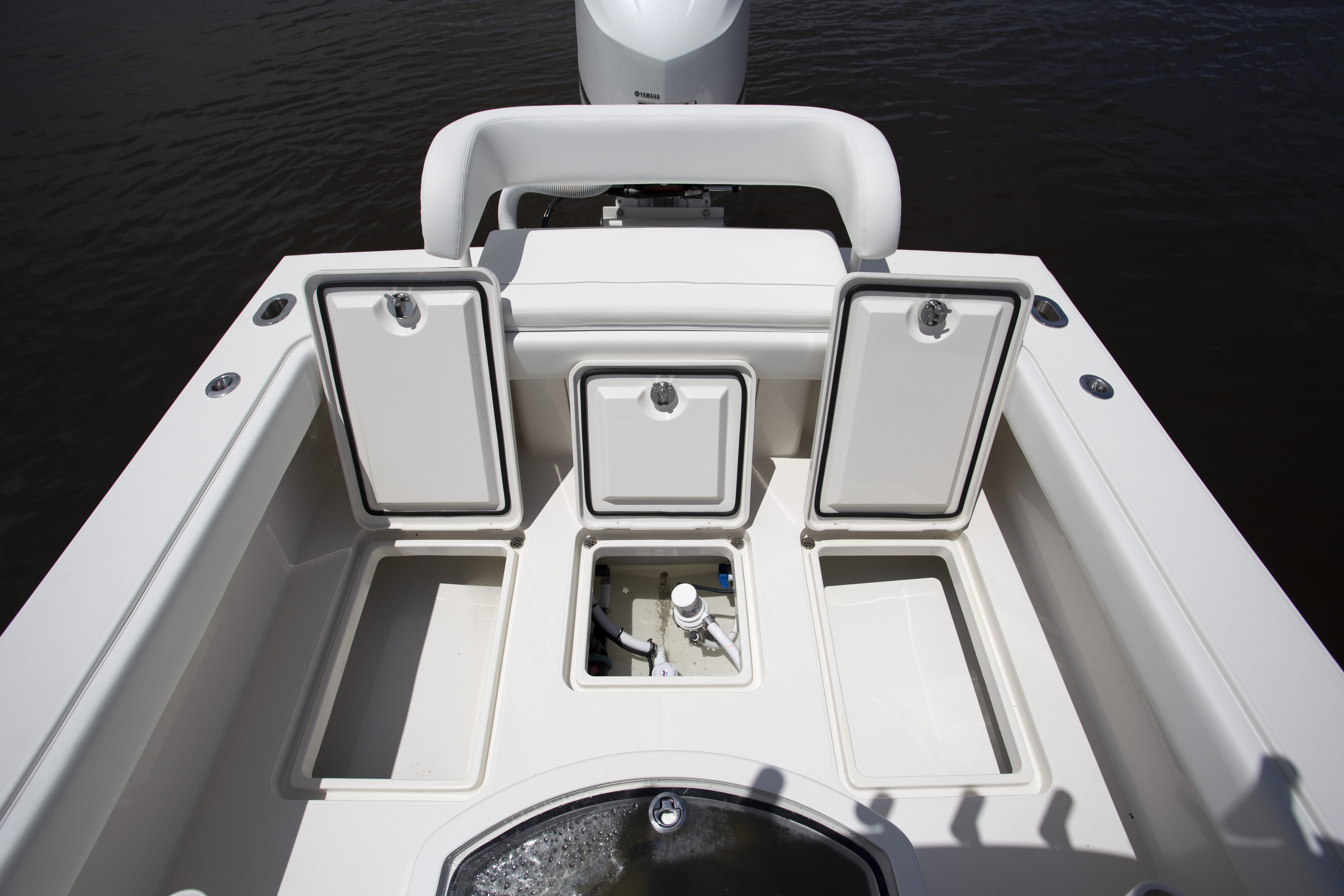 Boat Review - Jupiter 25 Bay