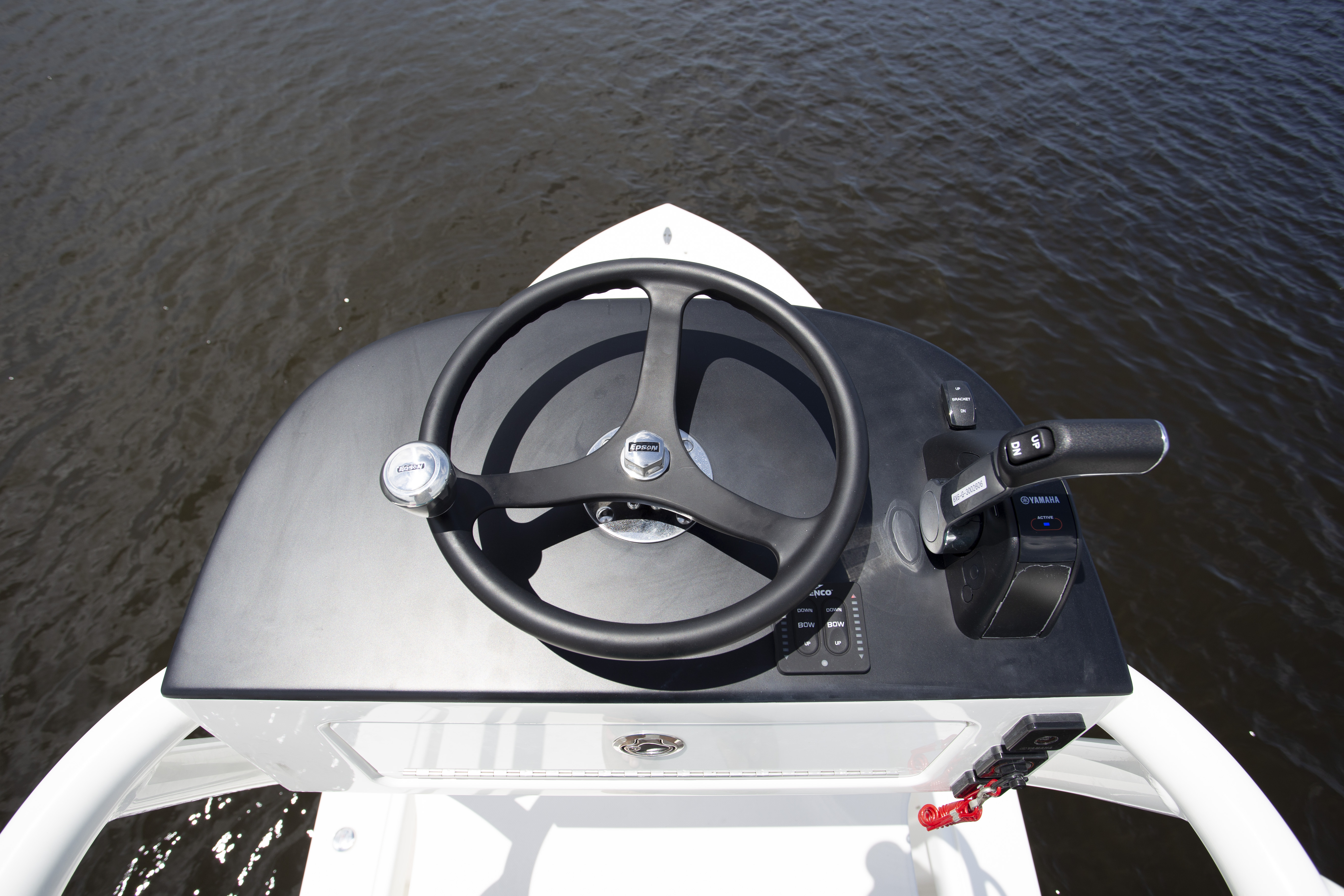 Boat Review - Jupiter 25 Bay