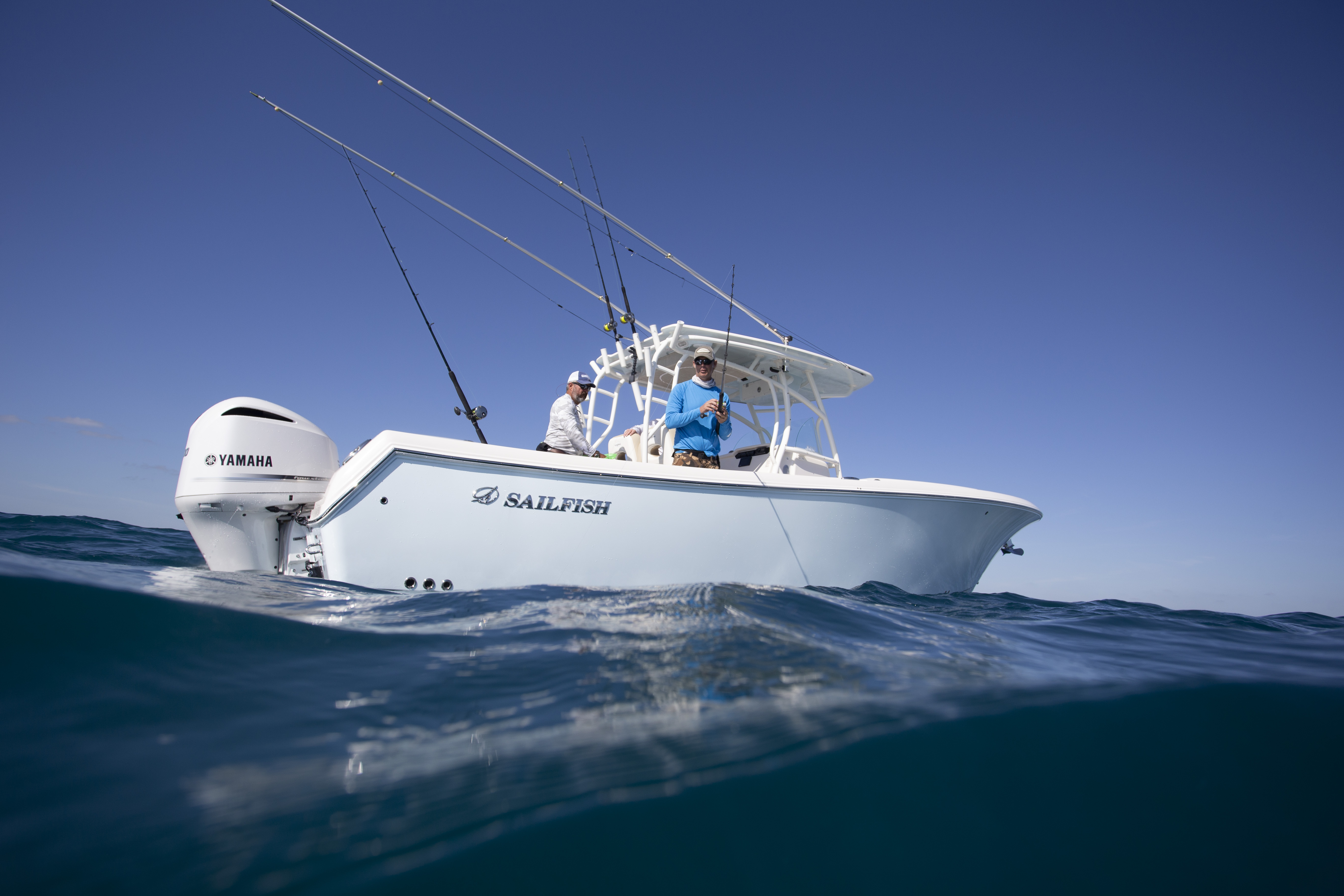 Boat Review - Sailfish 320CC