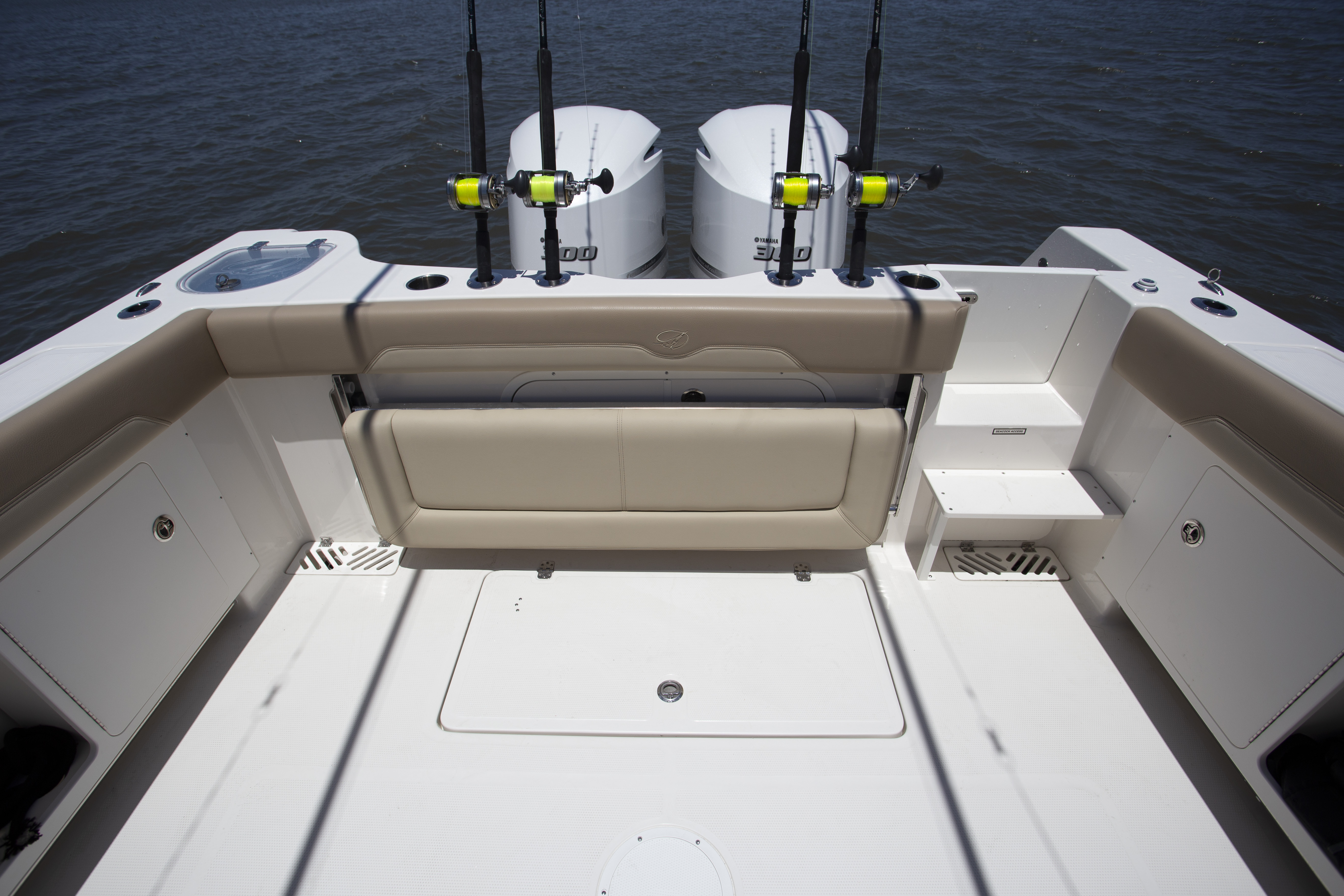 Boat Review - Sailfish 320CC