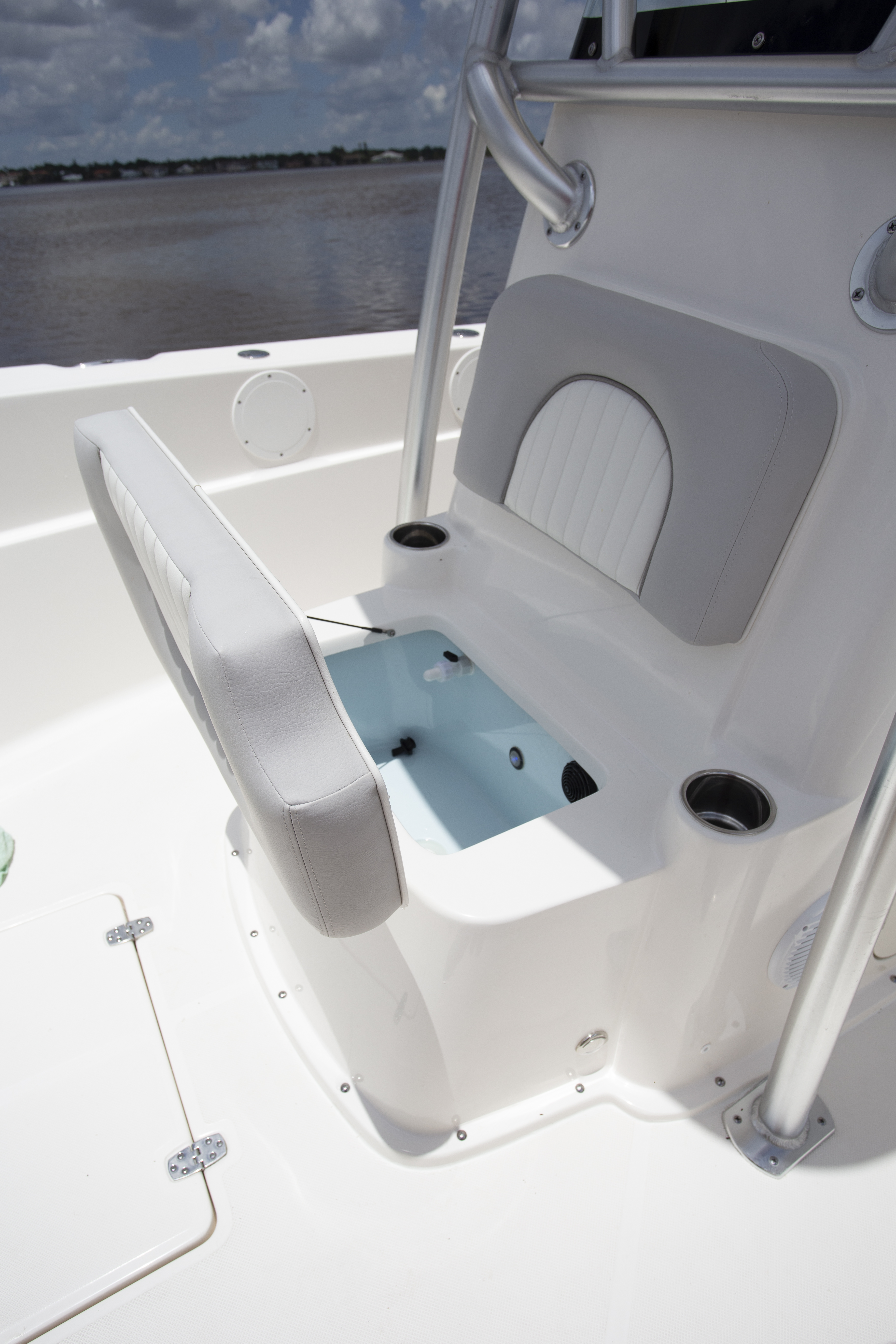 Boat Review - Seaborn LX24 XE